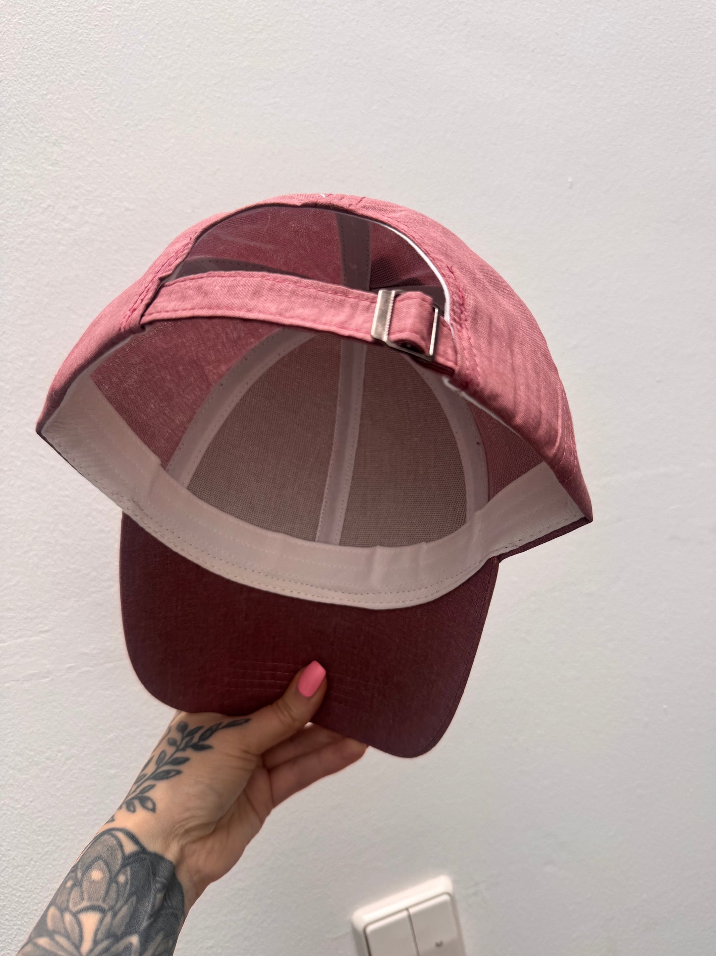 Cap // BASIC WASHED BERRY