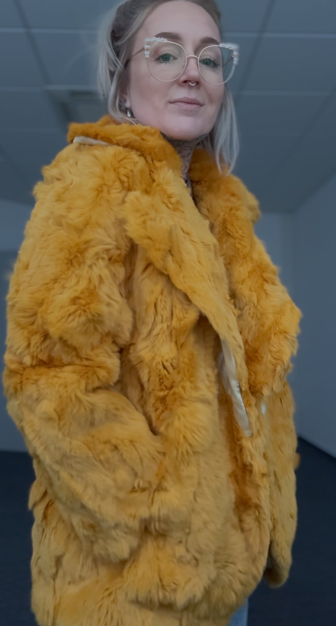 Pelzjacke // YELLOW Gr. 34-38