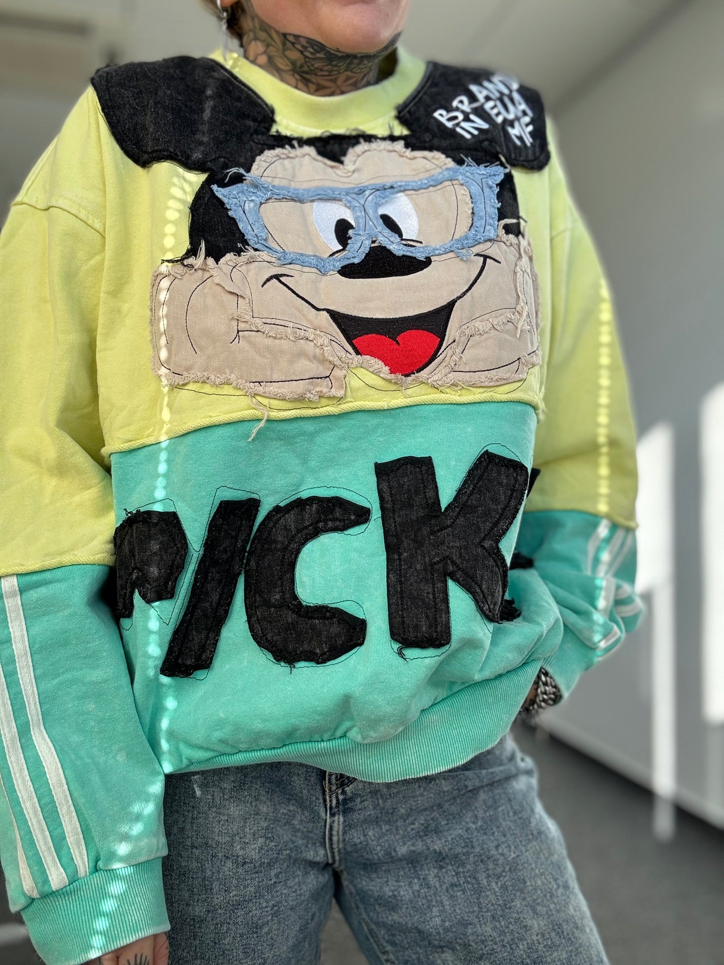 Sweater // VINTAGE MEMORY