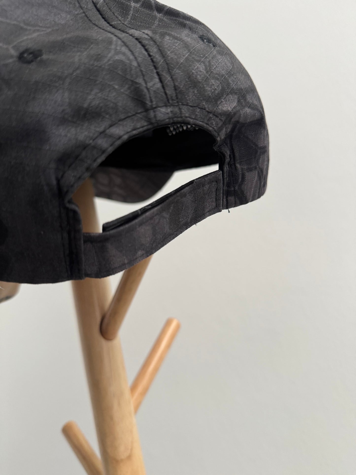 Cap // BLACK GREY SKULL