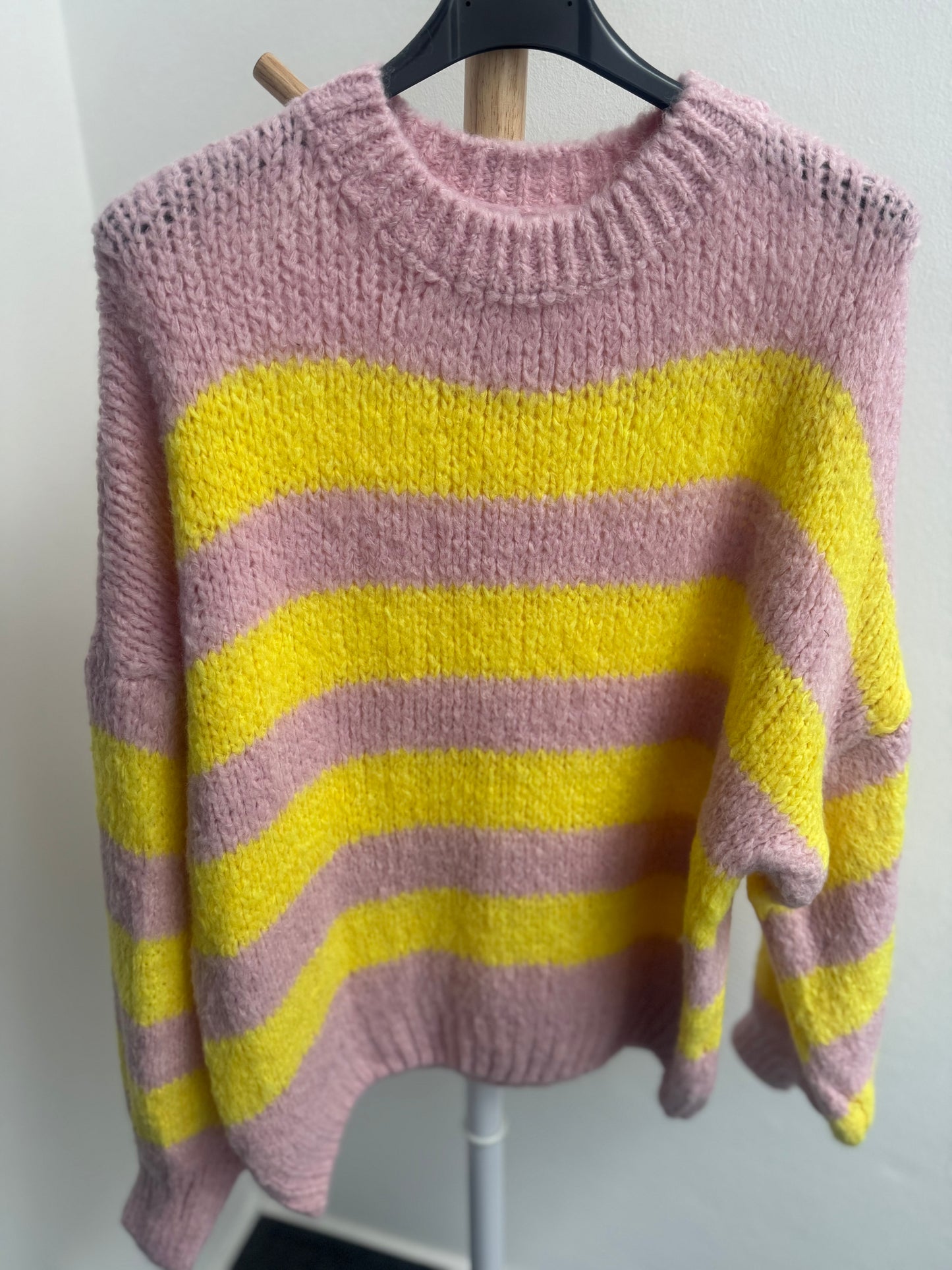 Strickpulli // STREIFENLISE