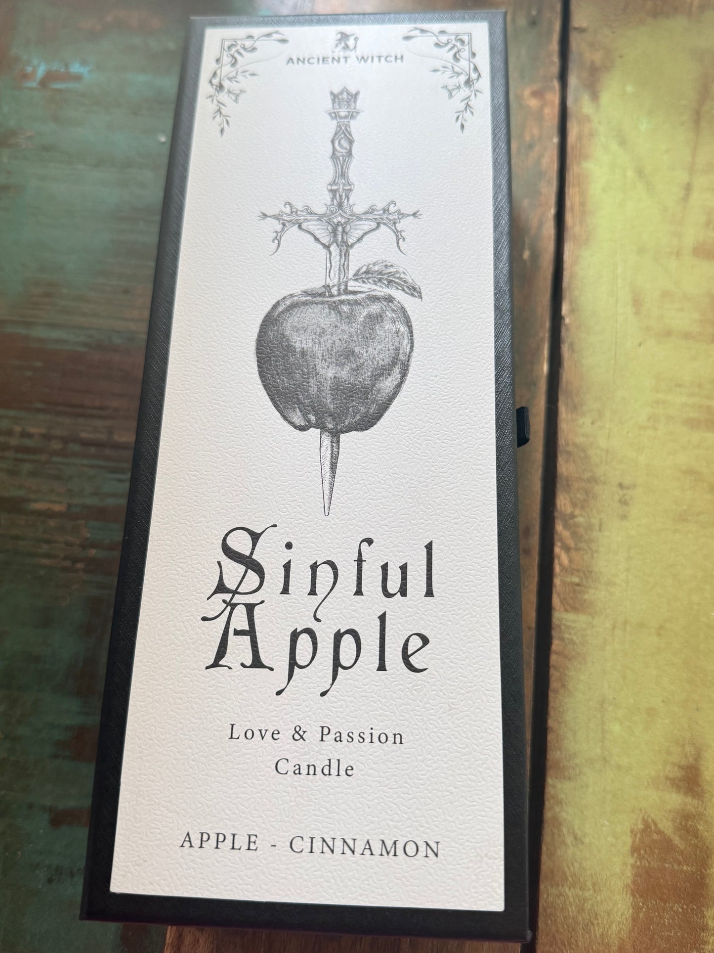 Hexenreinigungskerze // SINFUL APPLE