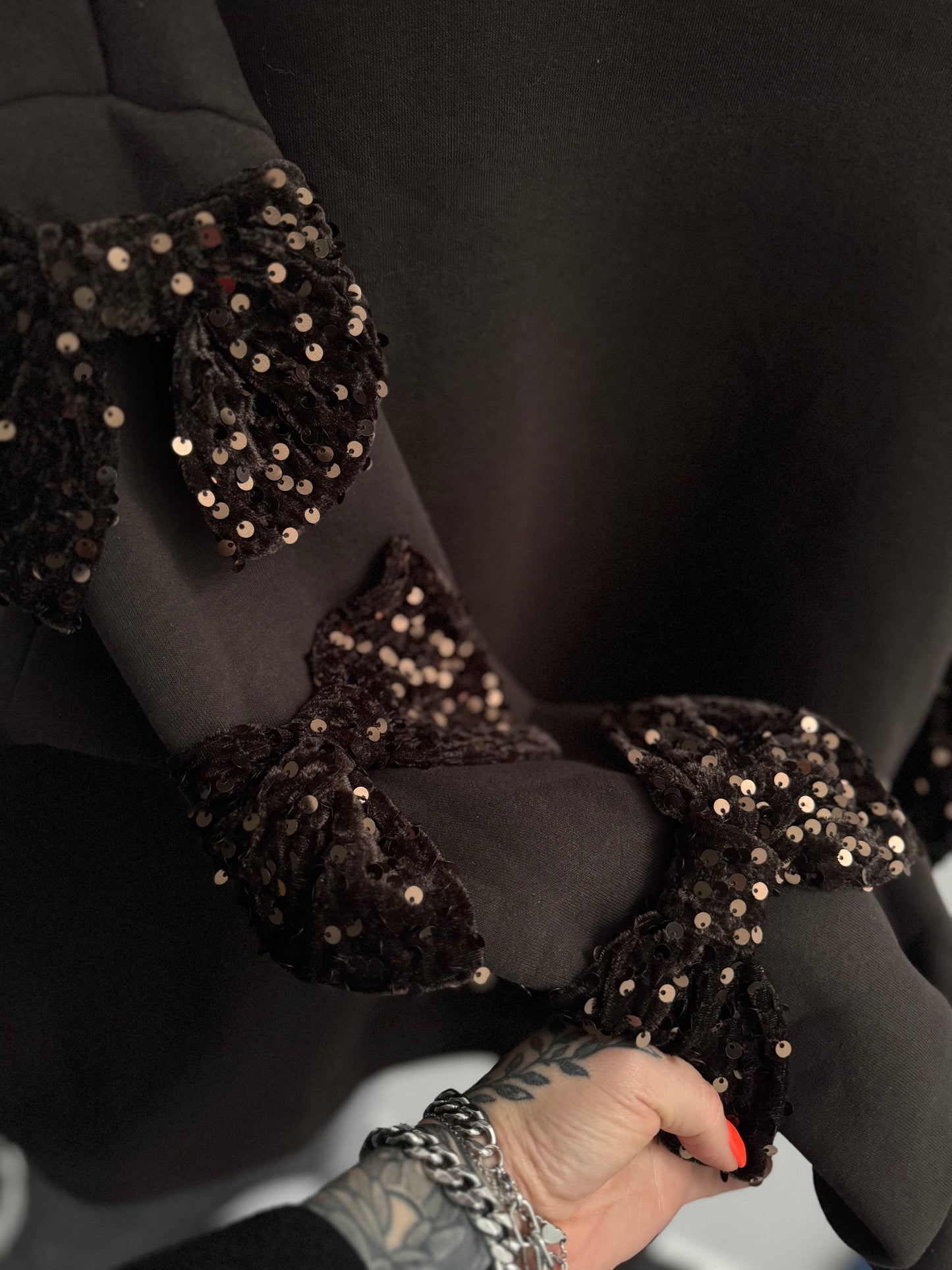 Sweater // WINTER BOW DARK BROWN