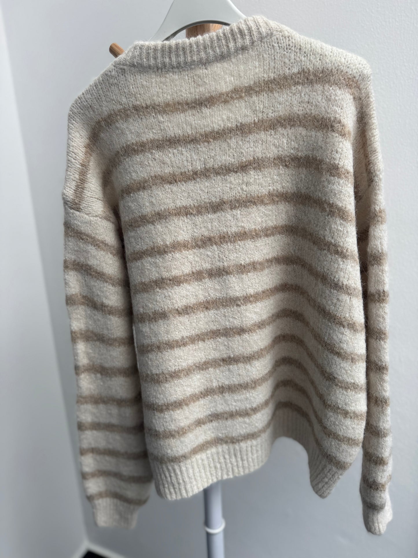 Strickjacke // SMILEY BEIGE