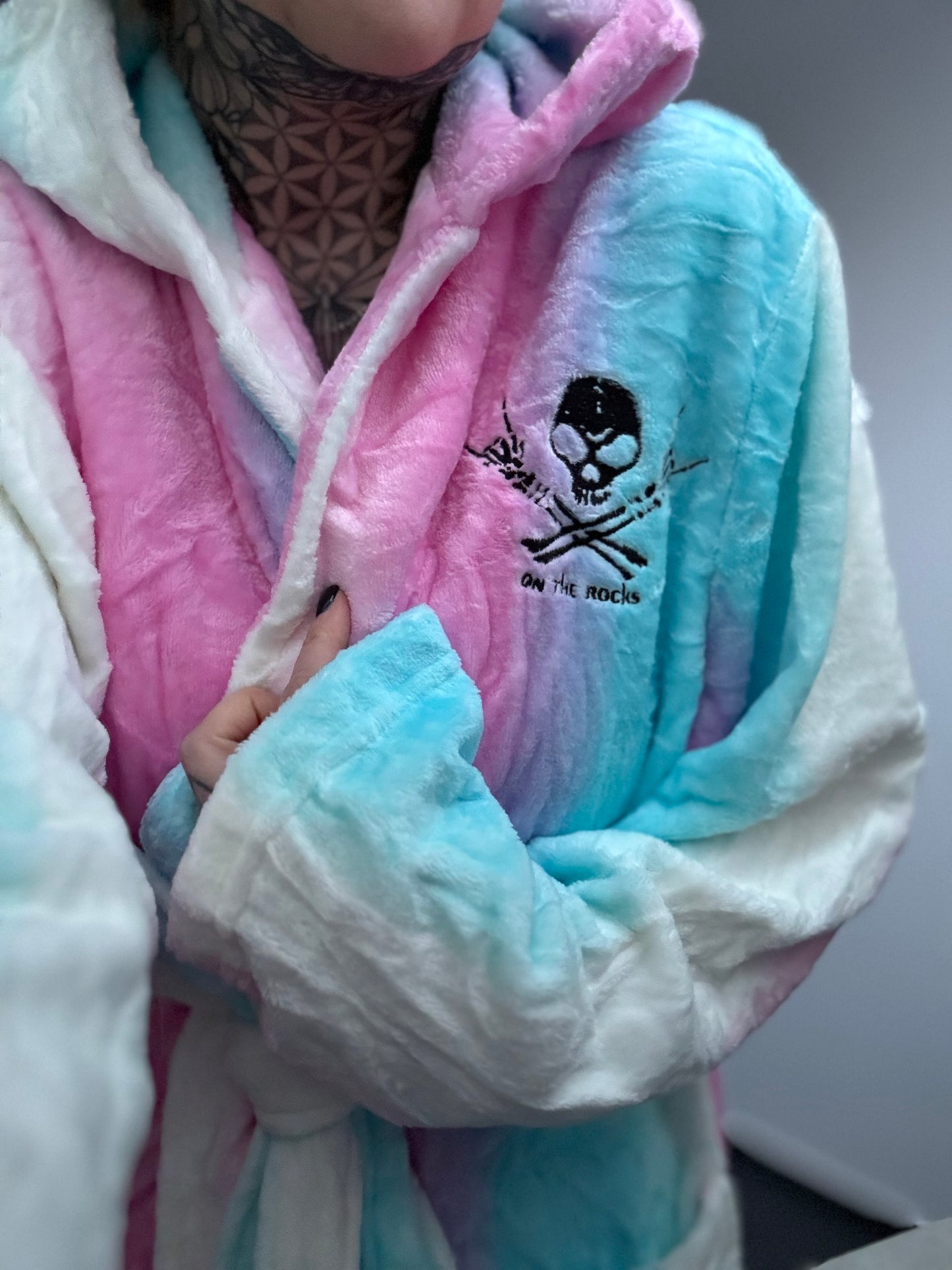 Bademantel // ONTHEROCKS RAINBOW