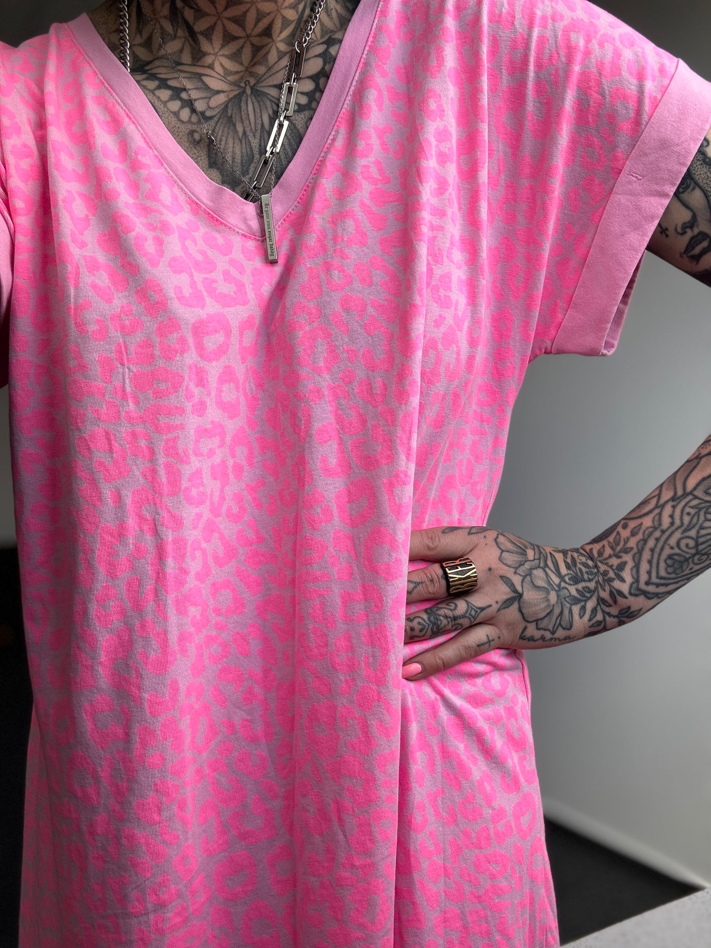 KLEID  // BASIC LEO