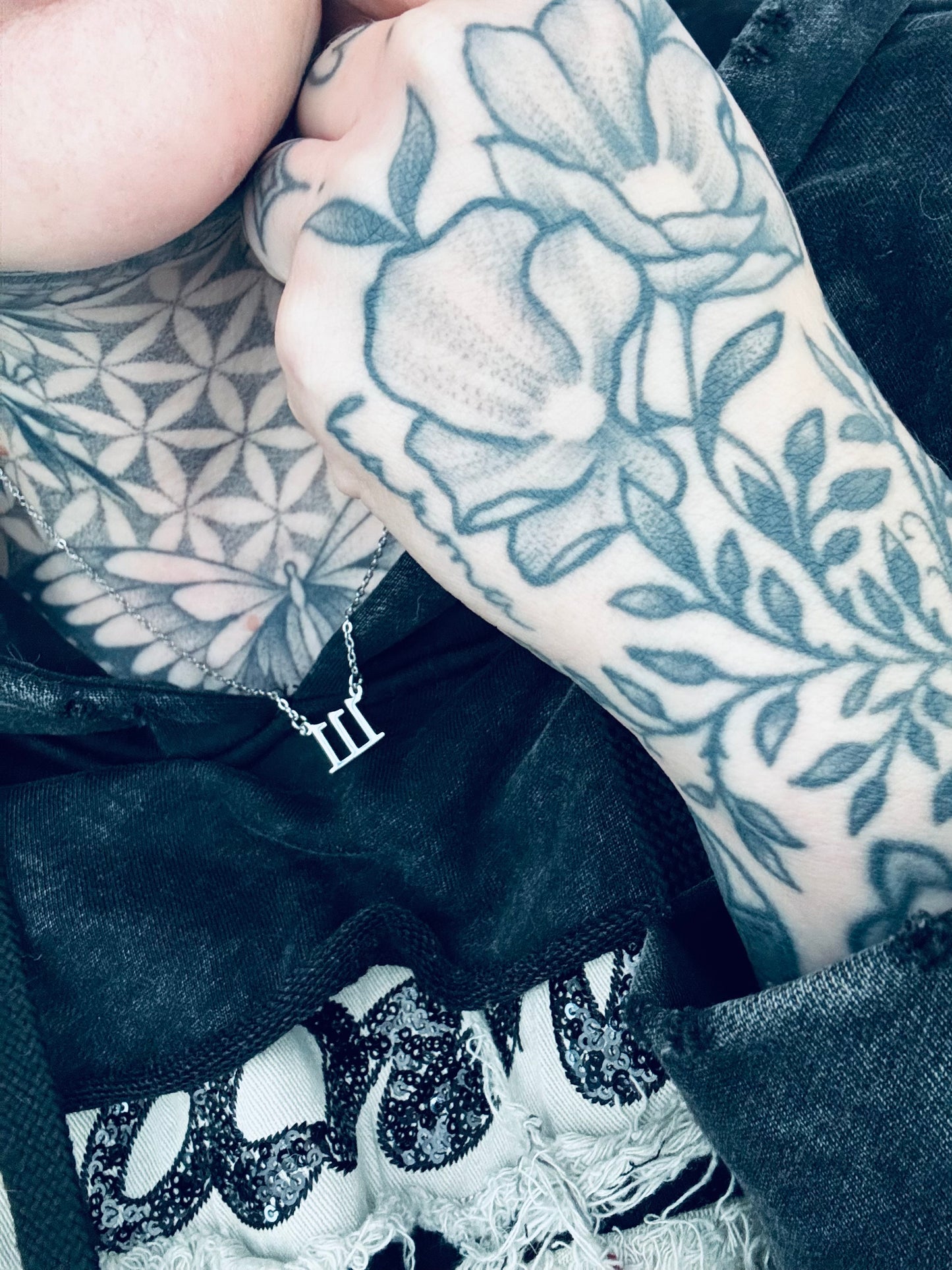 Kette // 111 ENGELSZAHL