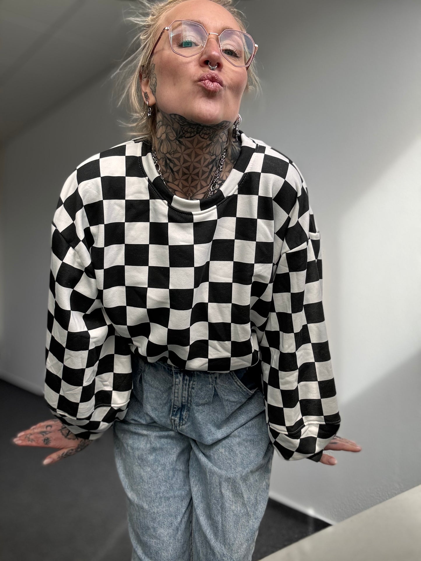 SWEATER // SCHACHBRETT SCHWARZ WEISS