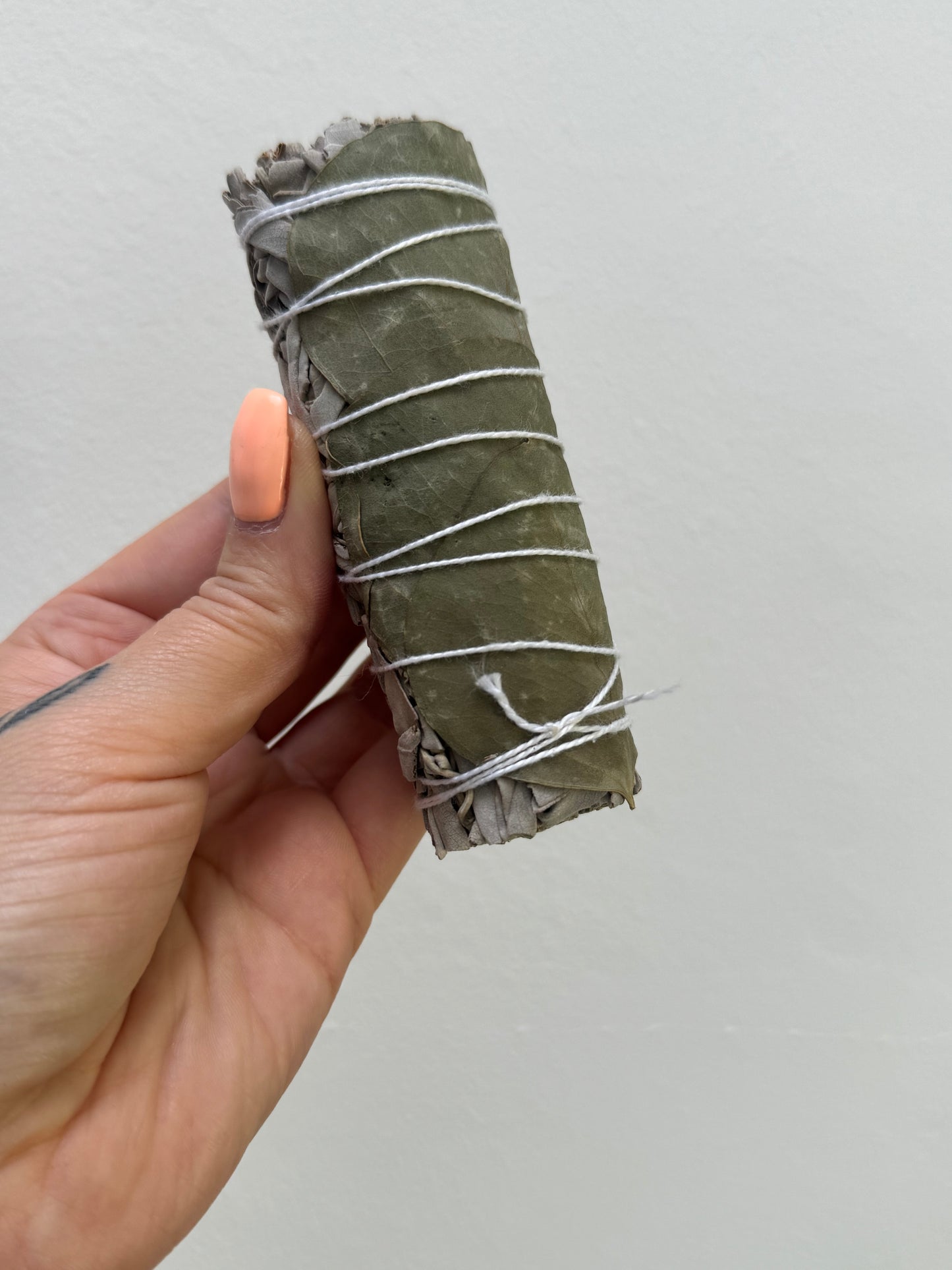 Räucherbündel getrockneter Salbei // MIT EUKALYPTUS