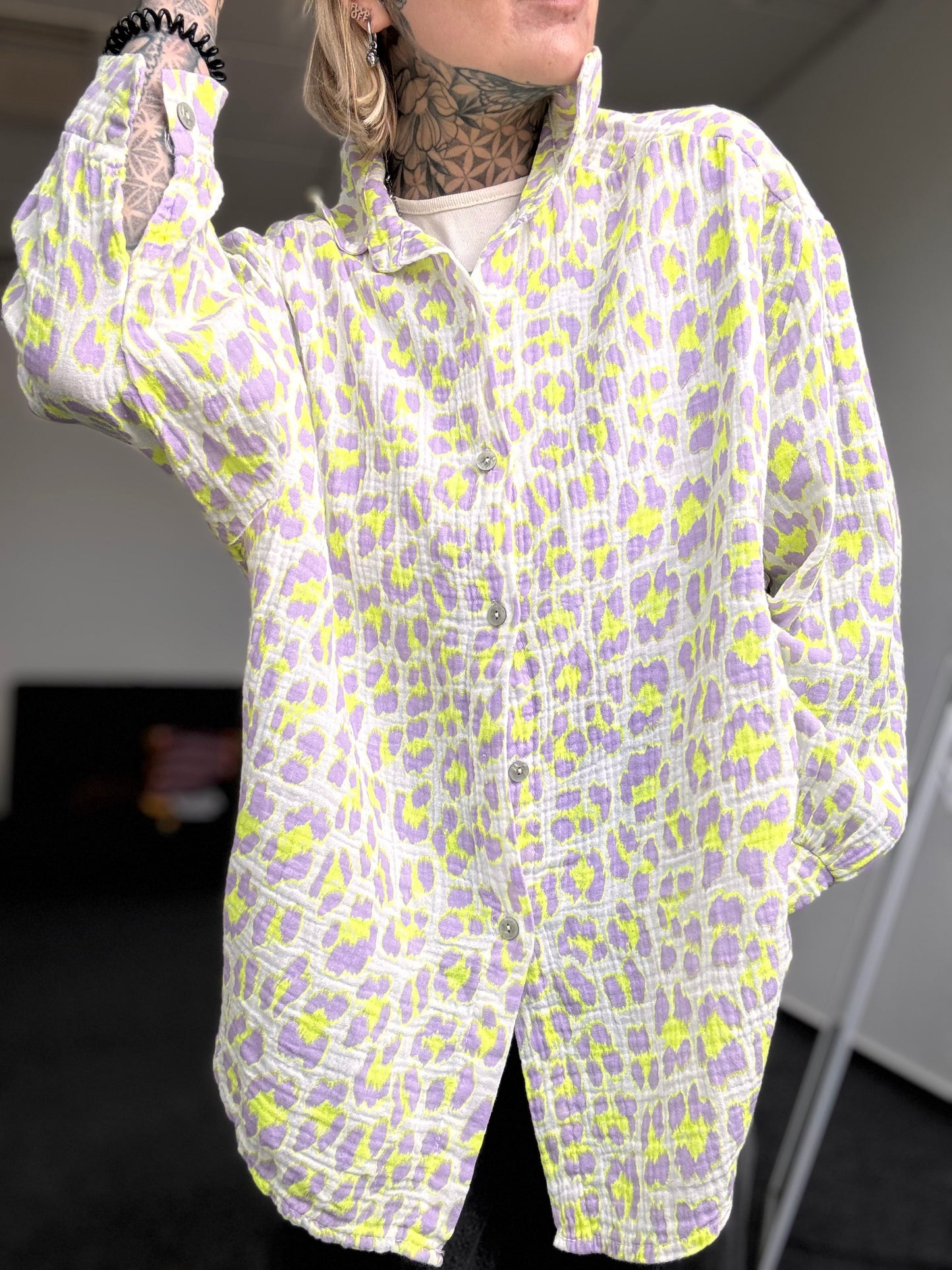 Musselin Oversize Bluse langarm //  LEO FLIEDER GELB