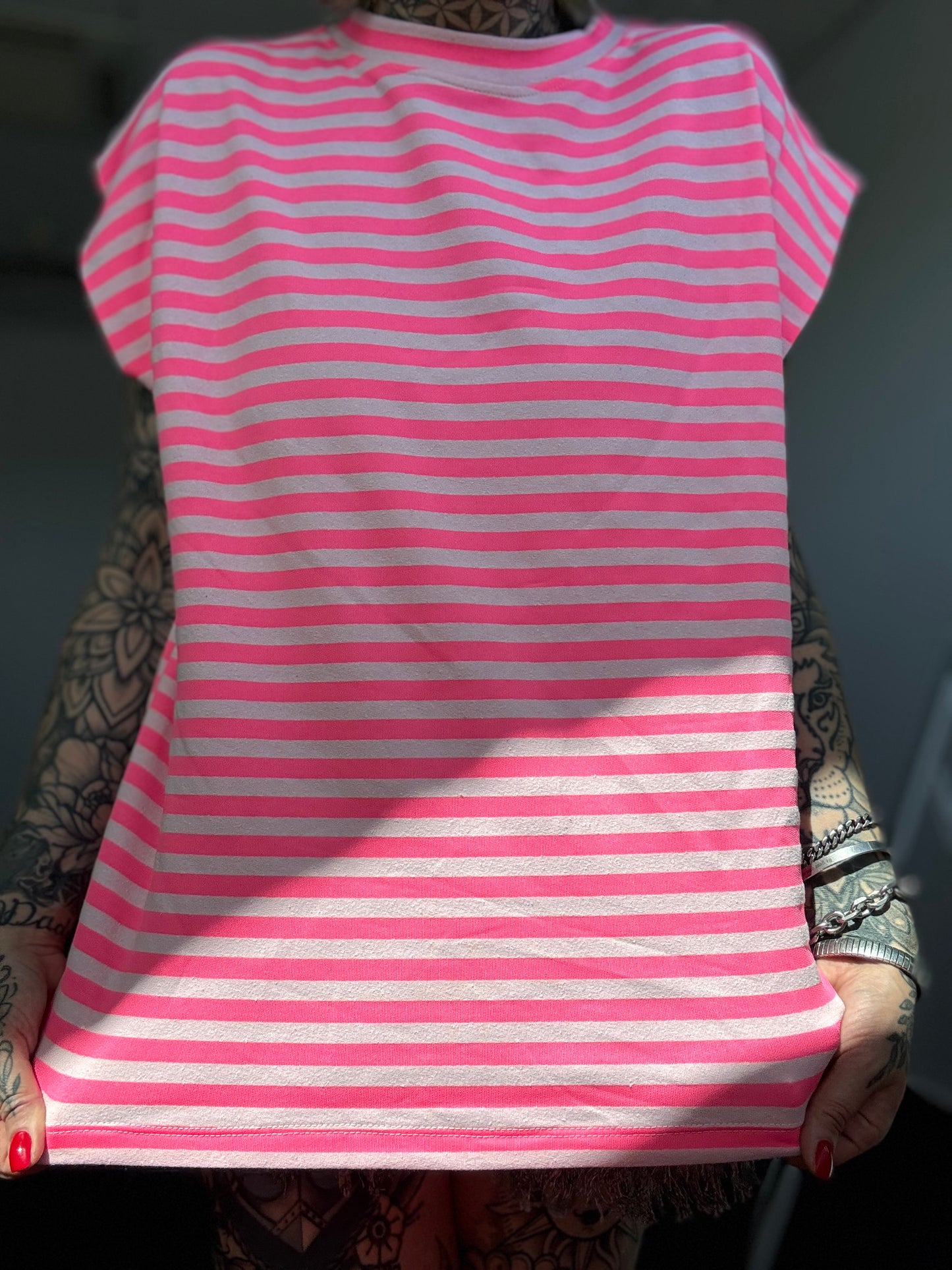 Basic Oversize Shirt // STRIPES NEON ROSA