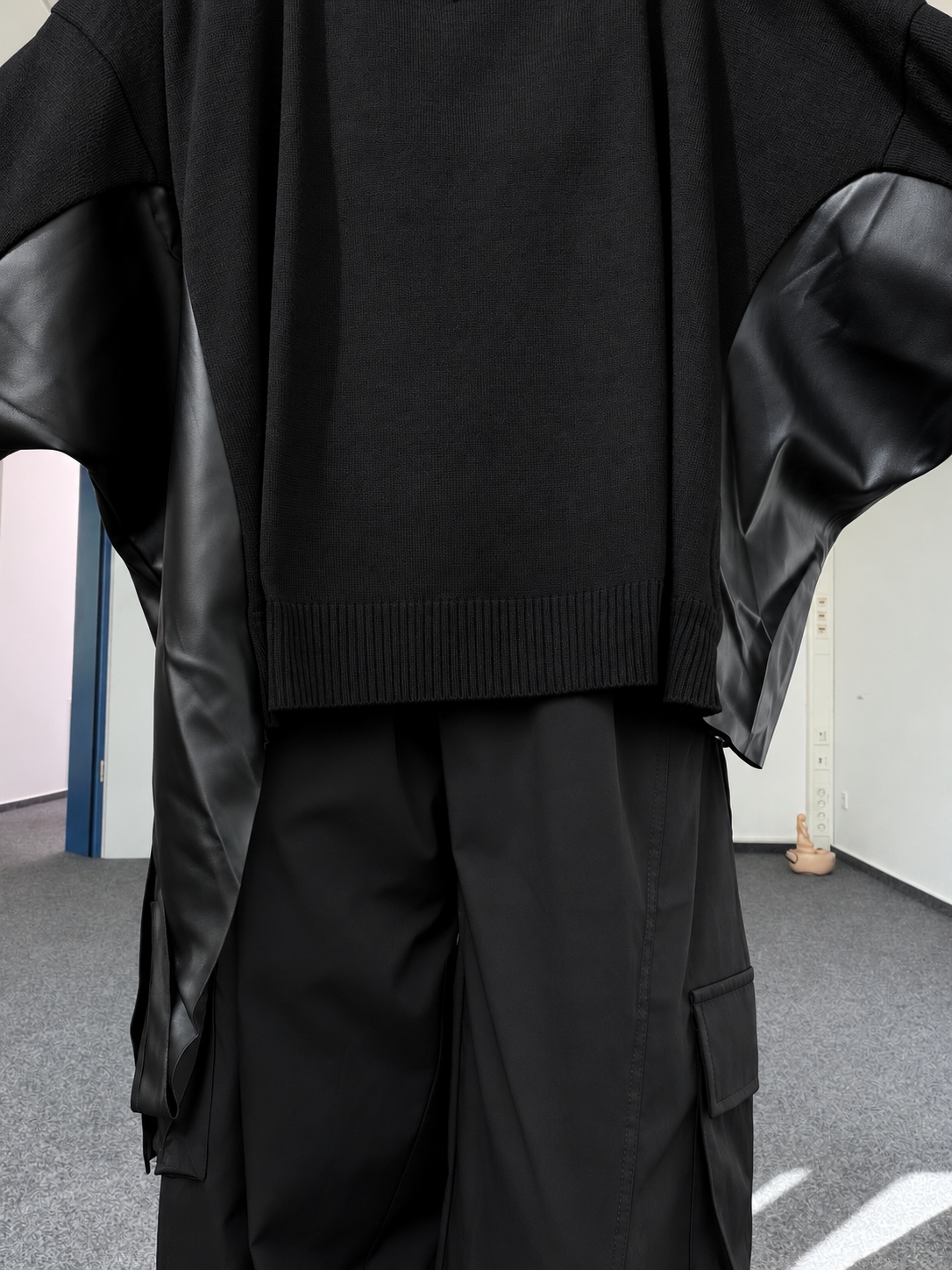 Oversize Pulli // CUT OUT