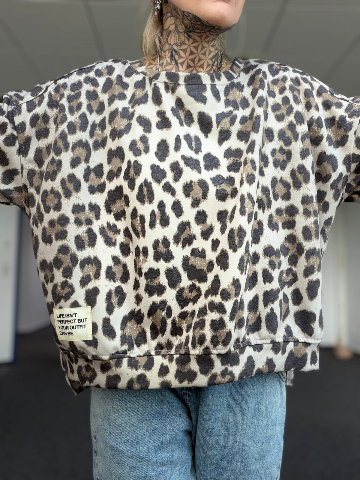 Sweater // LEO HELL WASHED