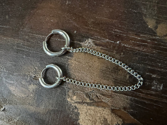 Ohrring // TWIN CHAIN