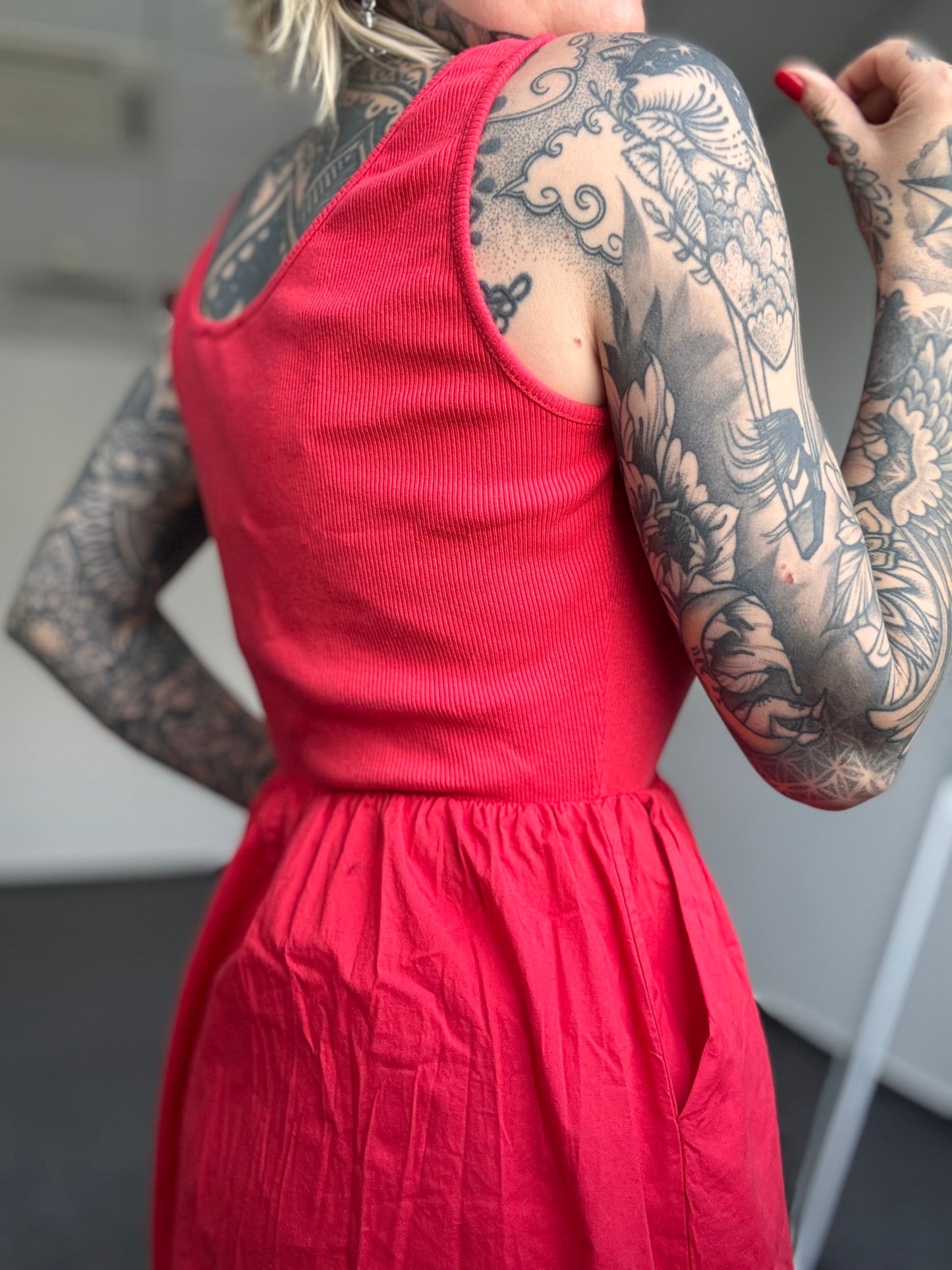 Kleid  // LADY IN RED