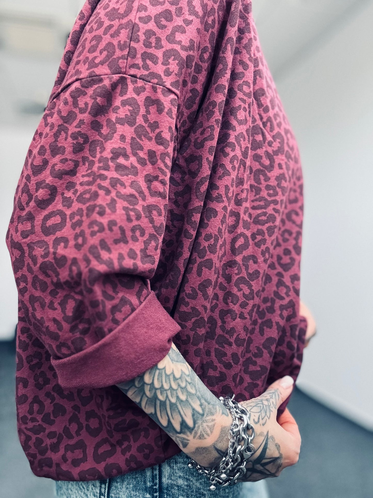 Sweater // BERRY LEO MOOD