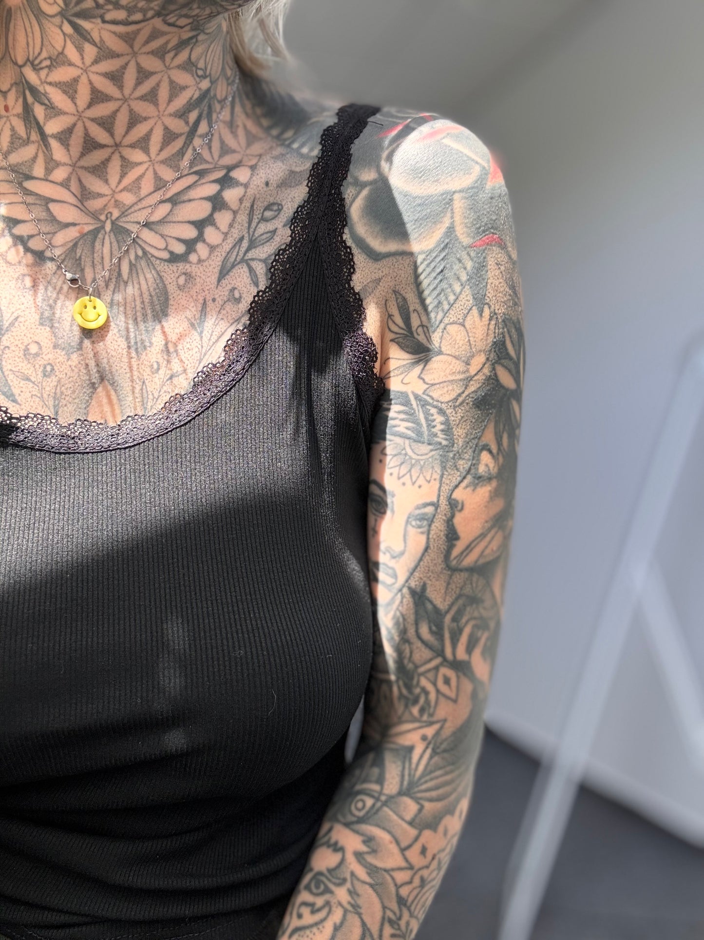 Top Rundhals // BLACK BASIC