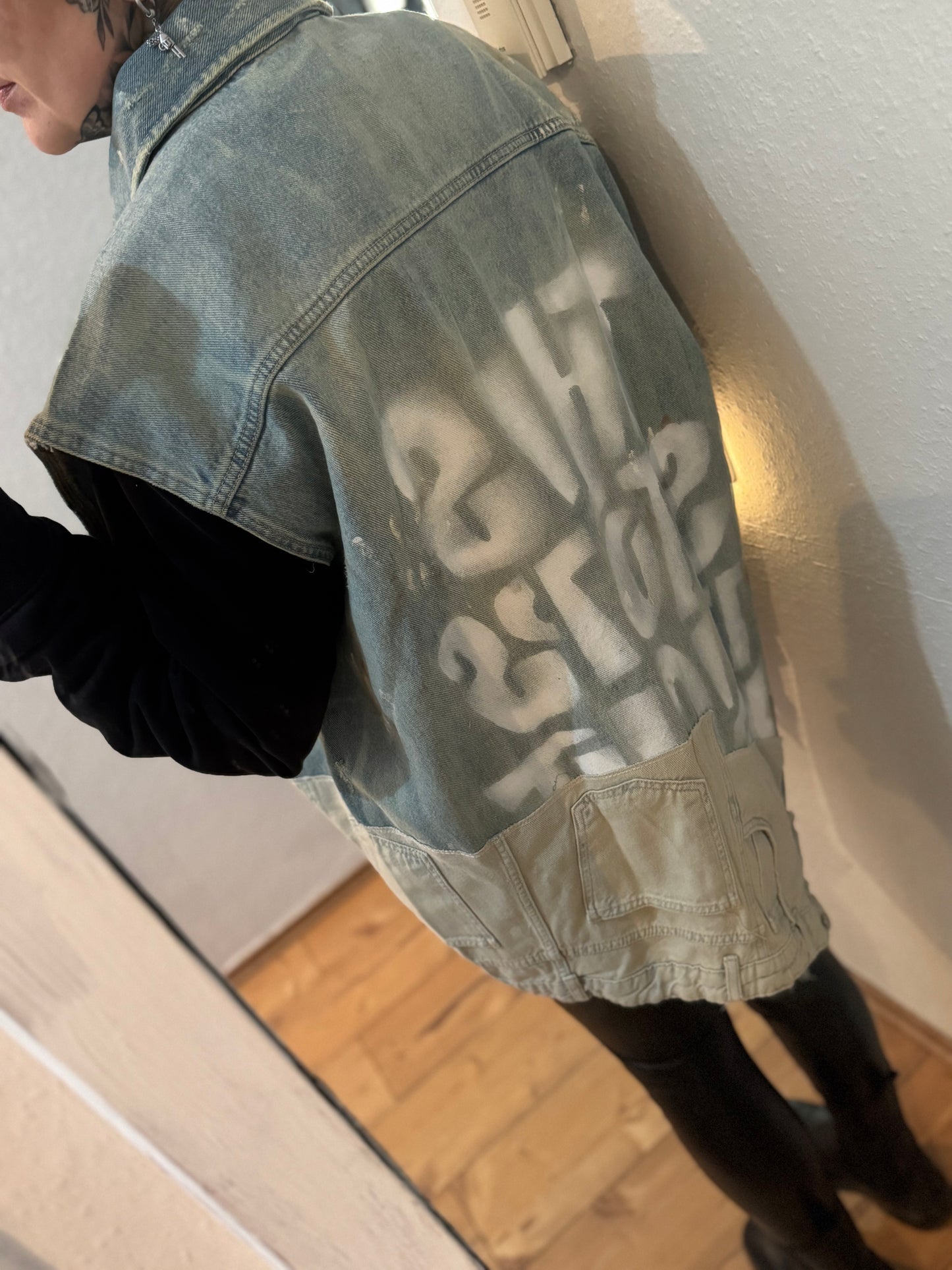 Oversize Weste // GRAFFITI