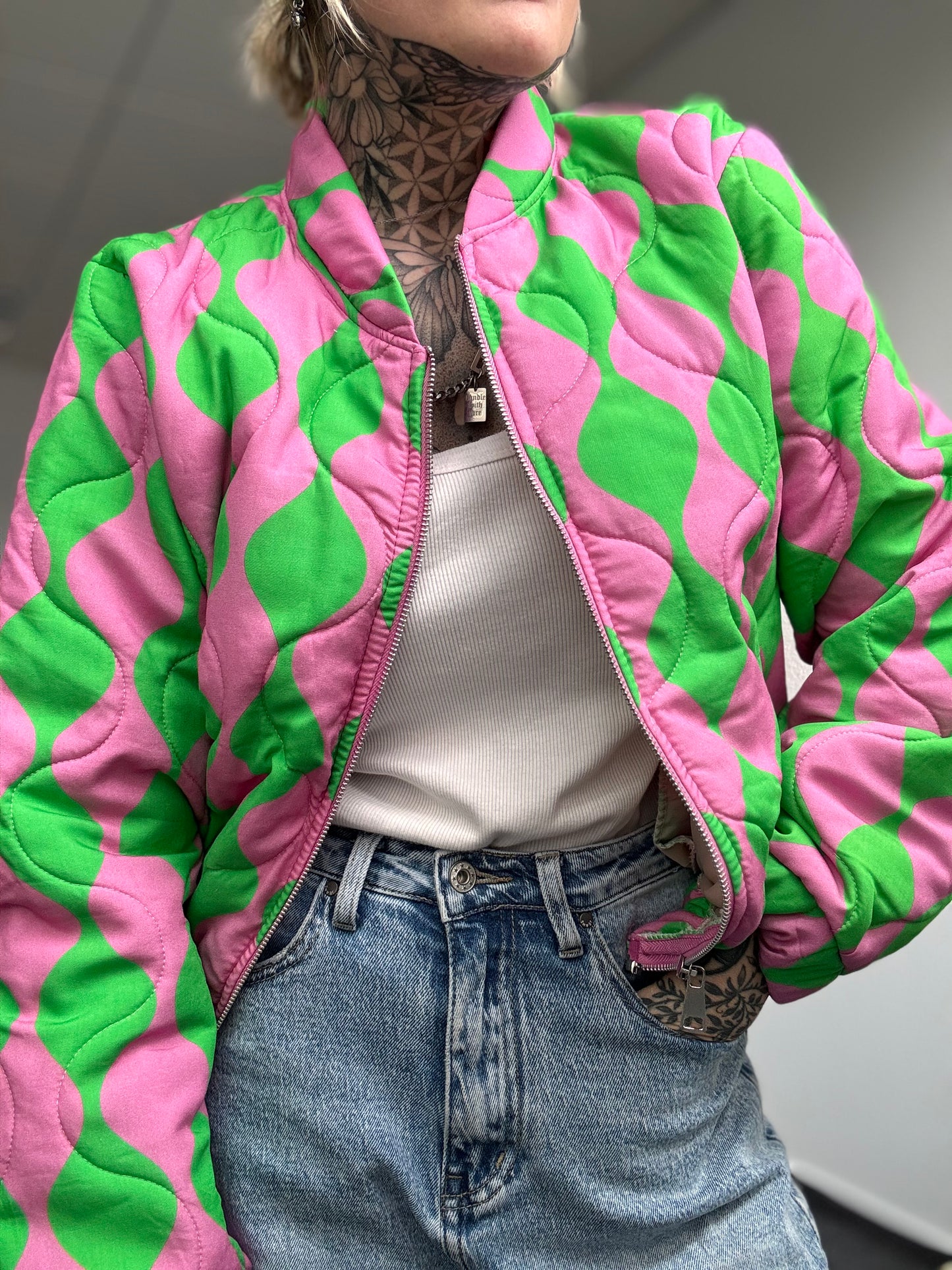 Steppjacke // GRÜN PINK