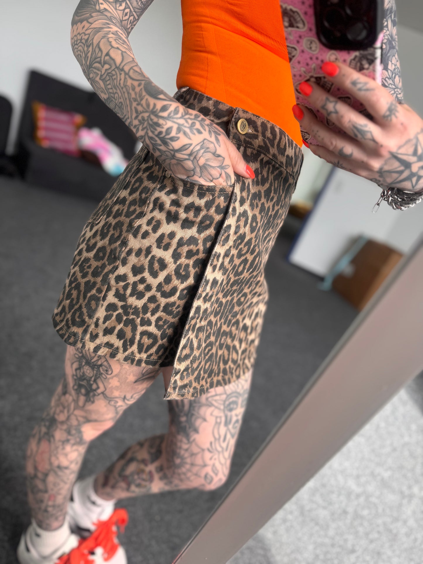 Shorts Rock // LEO