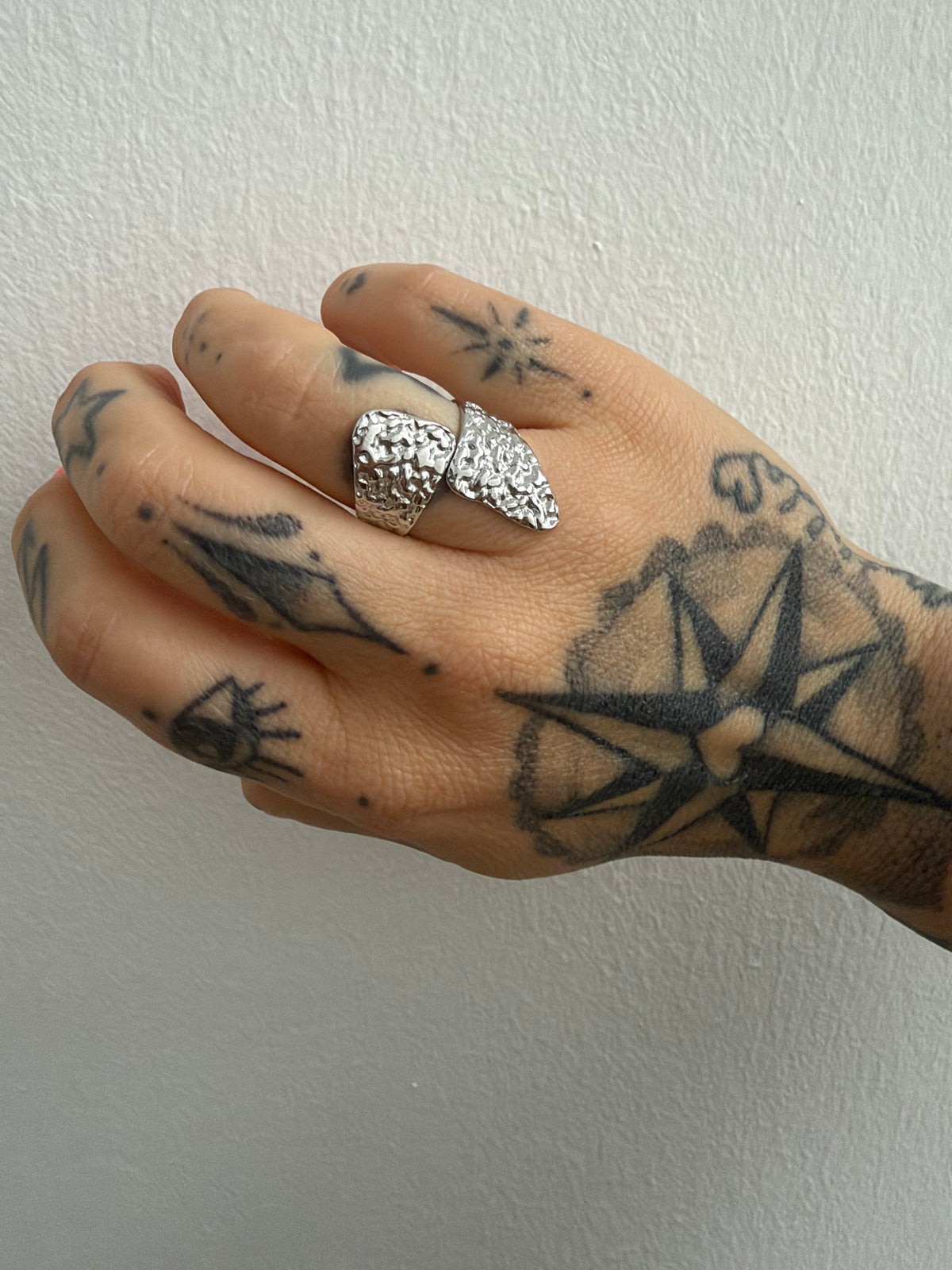 Ring // HAMMERED