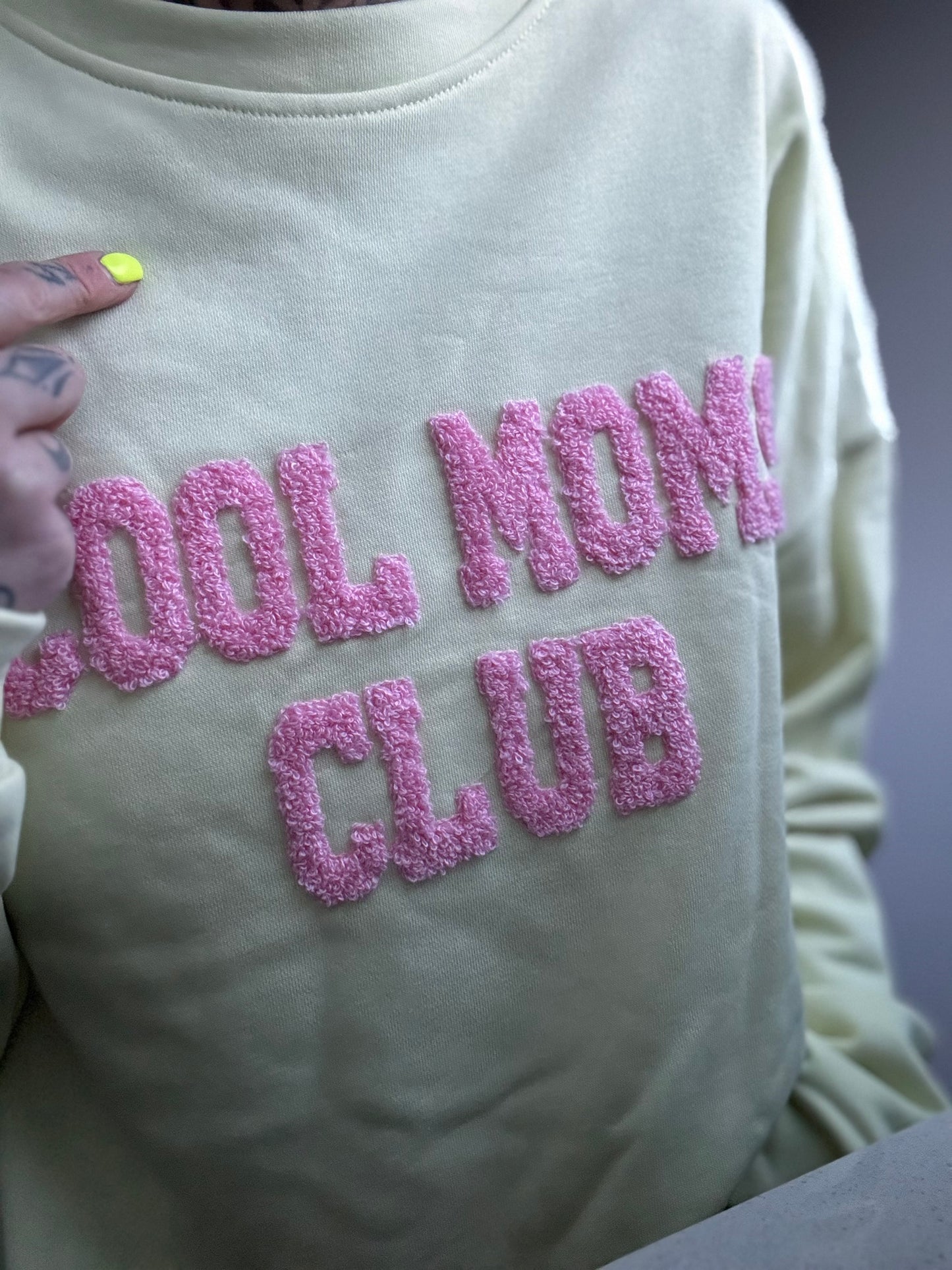 Sweater // COOL MOMS CLUB LEMON