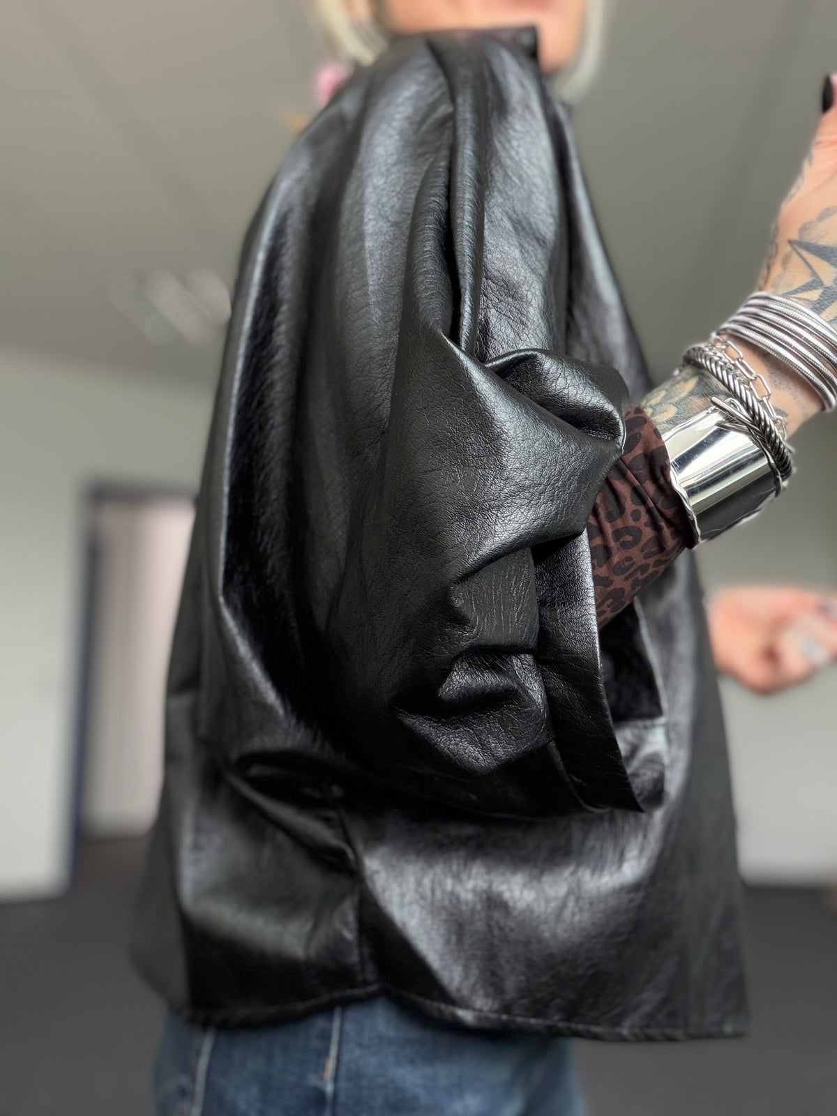 Bluse // FAKE LEATHER