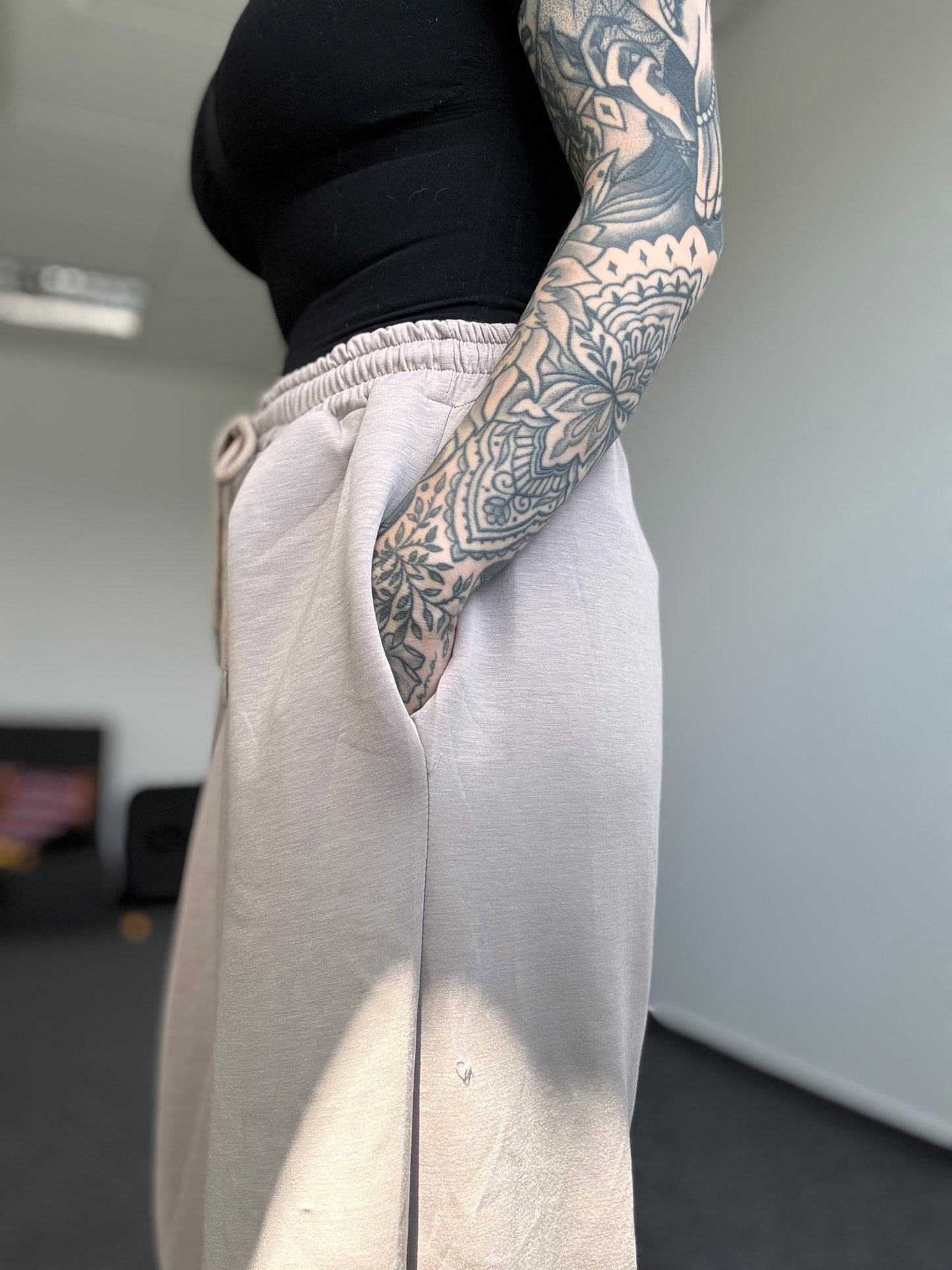 Premium Baggy Jogger // HELLES TAUPE
