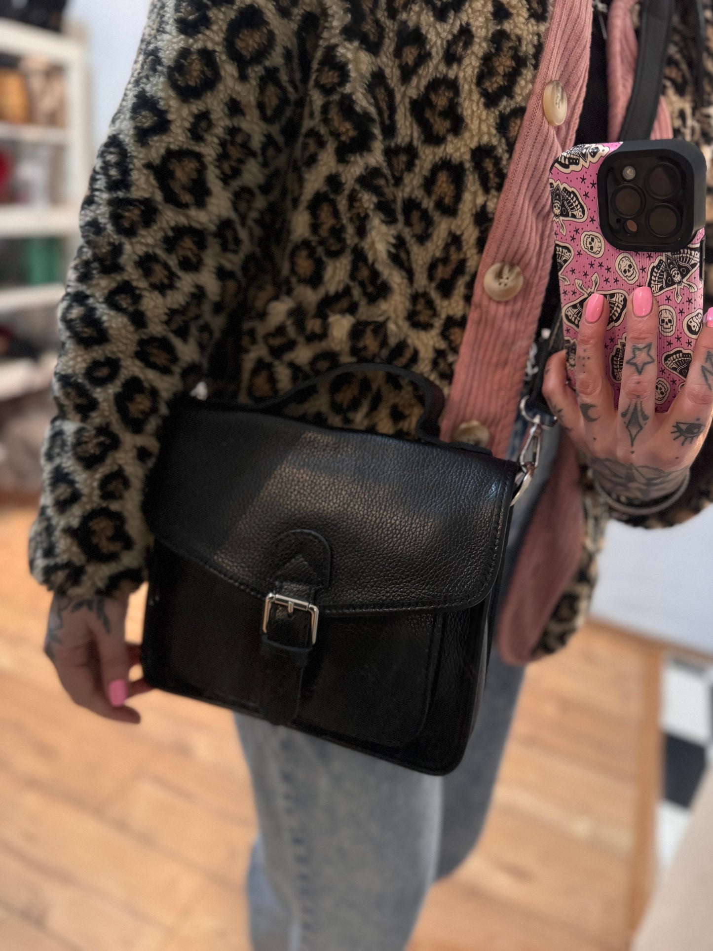 Retro Crossbody Bag // SCHWARZ