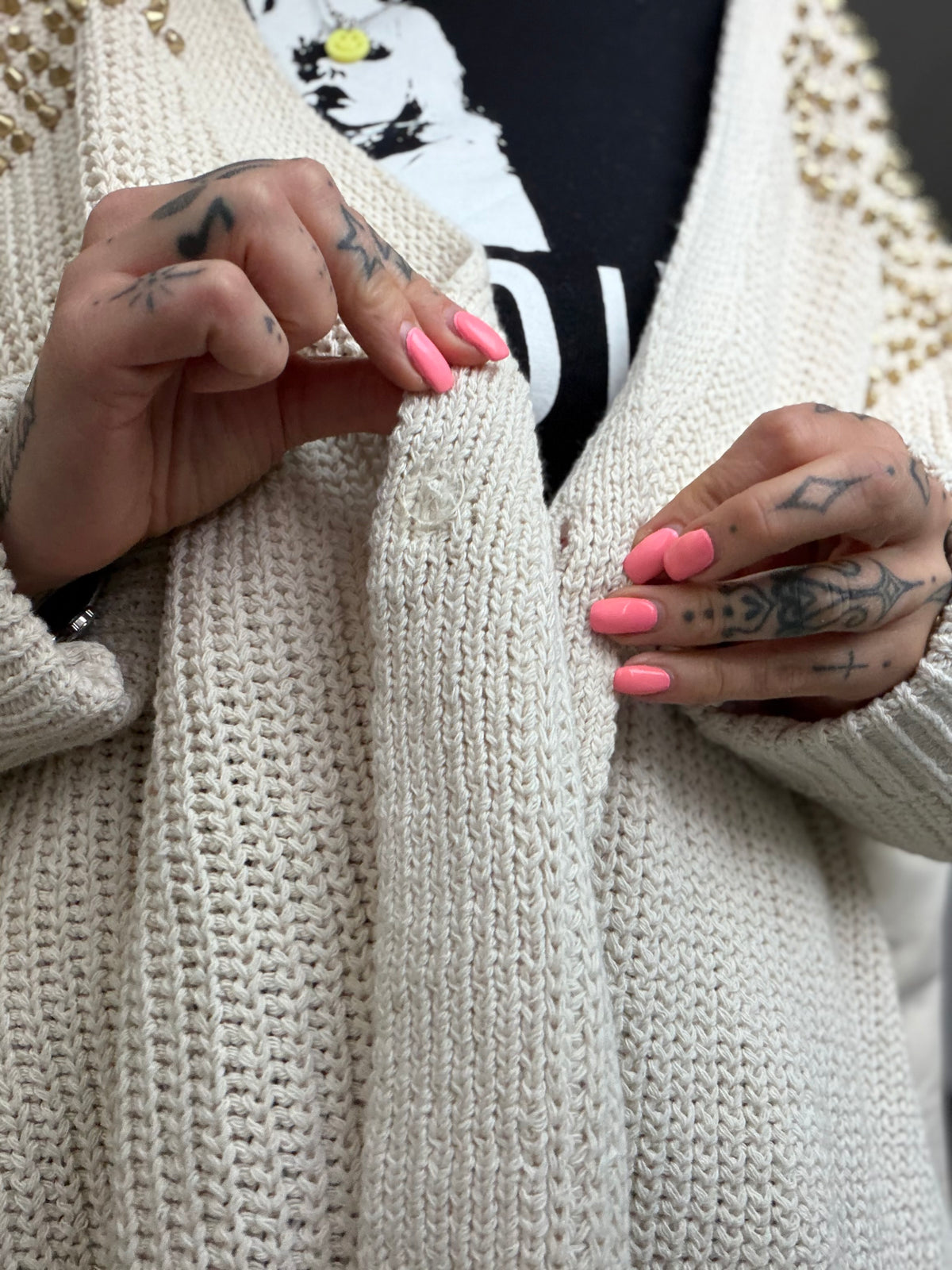 Oversize Strickjacke // Nieten