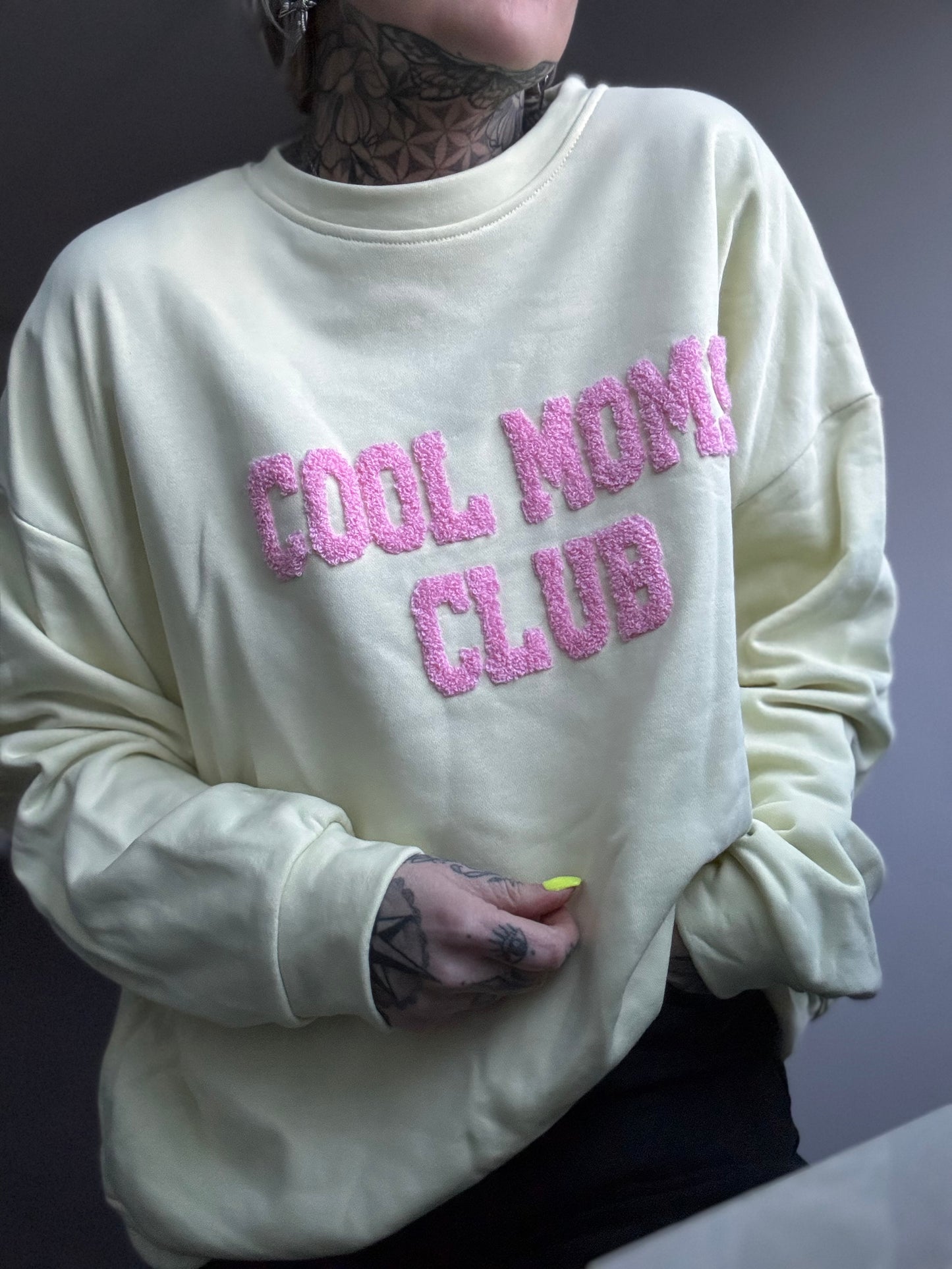 Sweater // COOL MOMS CLUB LEMON