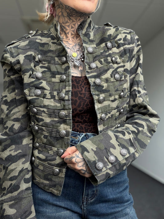 Kurzjacke // CAMOUFLAGE JEANS