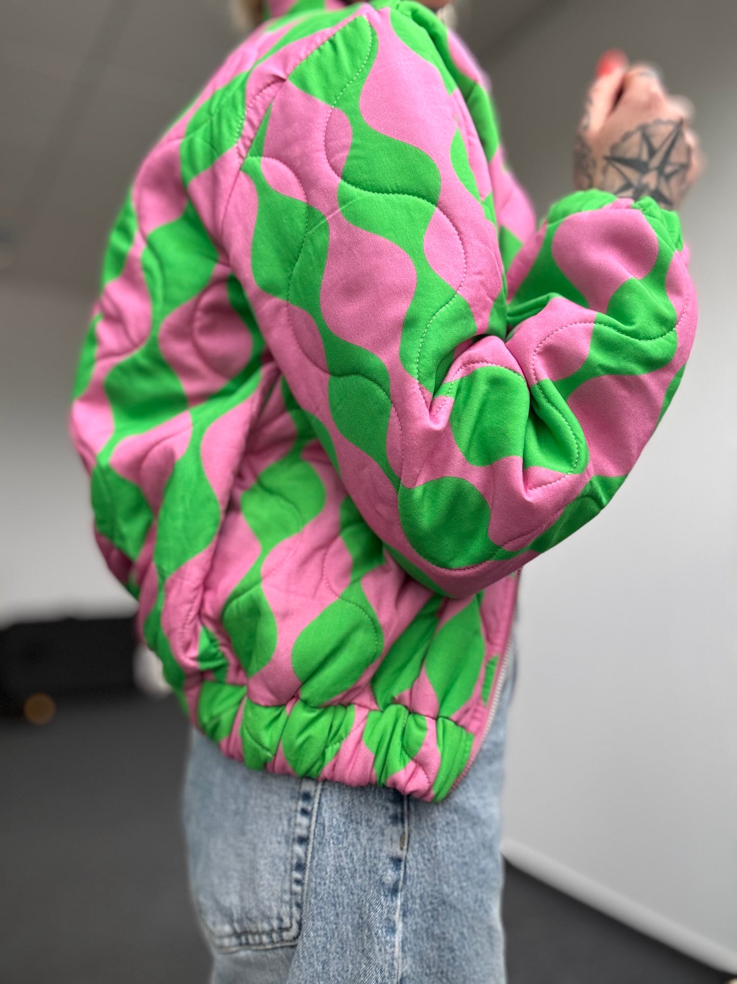 Steppjacke // GRÜN PINK