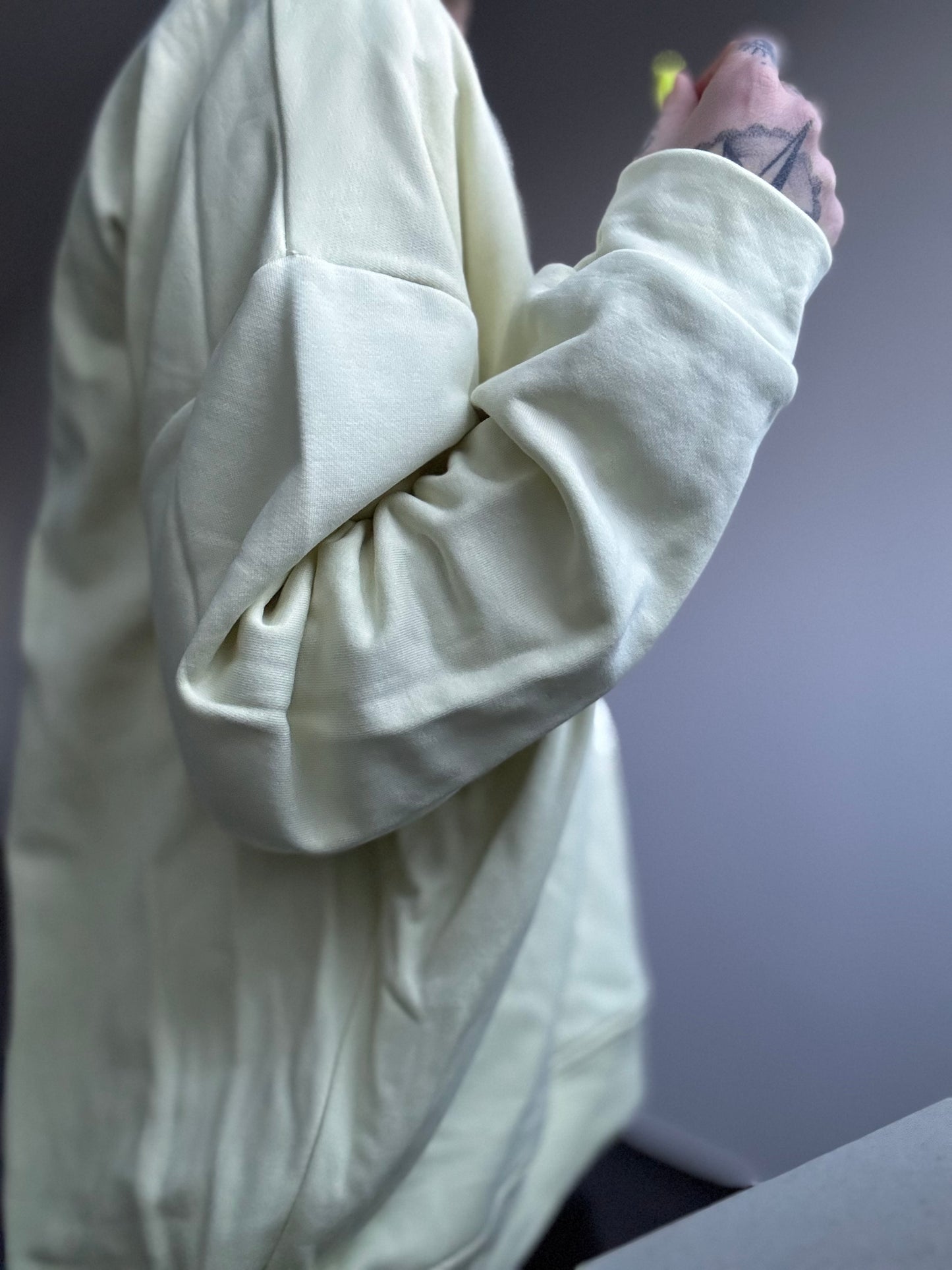 Sweater // COOL MOMS CLUB LEMON