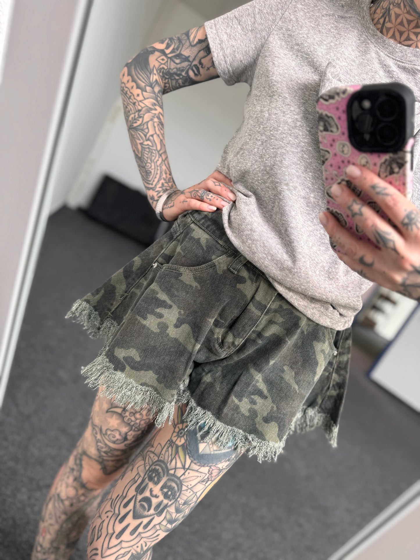 Jeans Shorts // CAMOUFLAGE