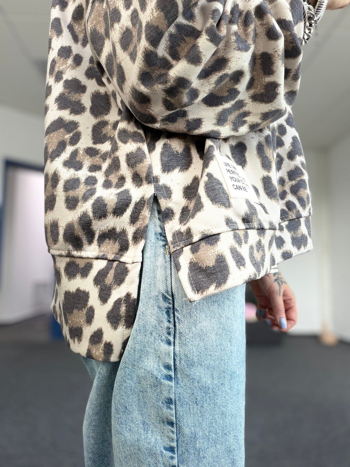 Sweater // LEO HELL WASHED