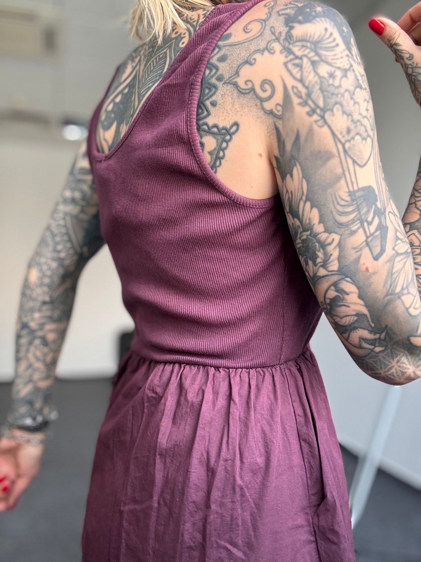 Kleid  // LADY IN BORDEAUX