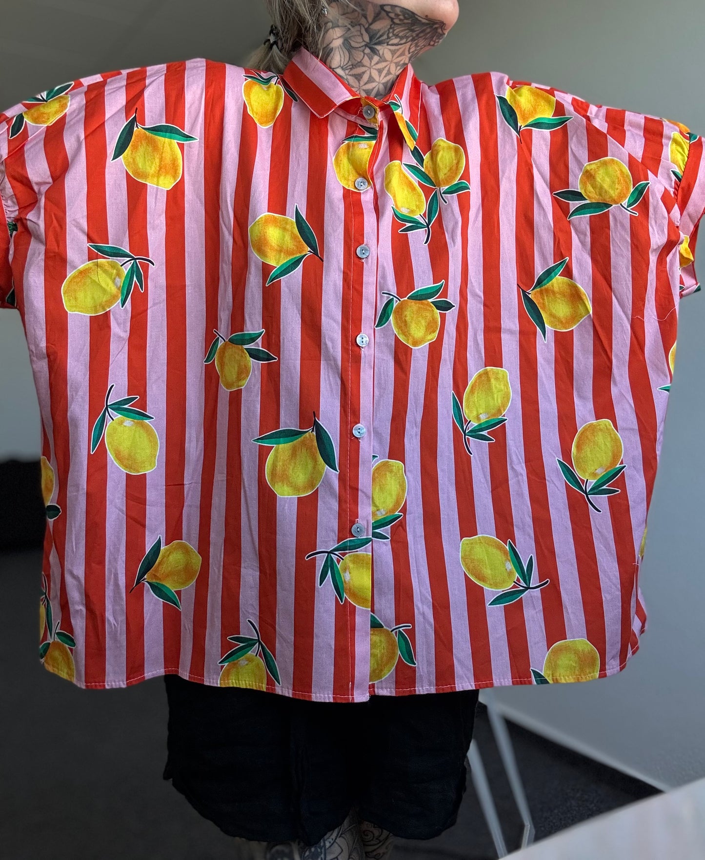 Oversize Bluse // LEMON