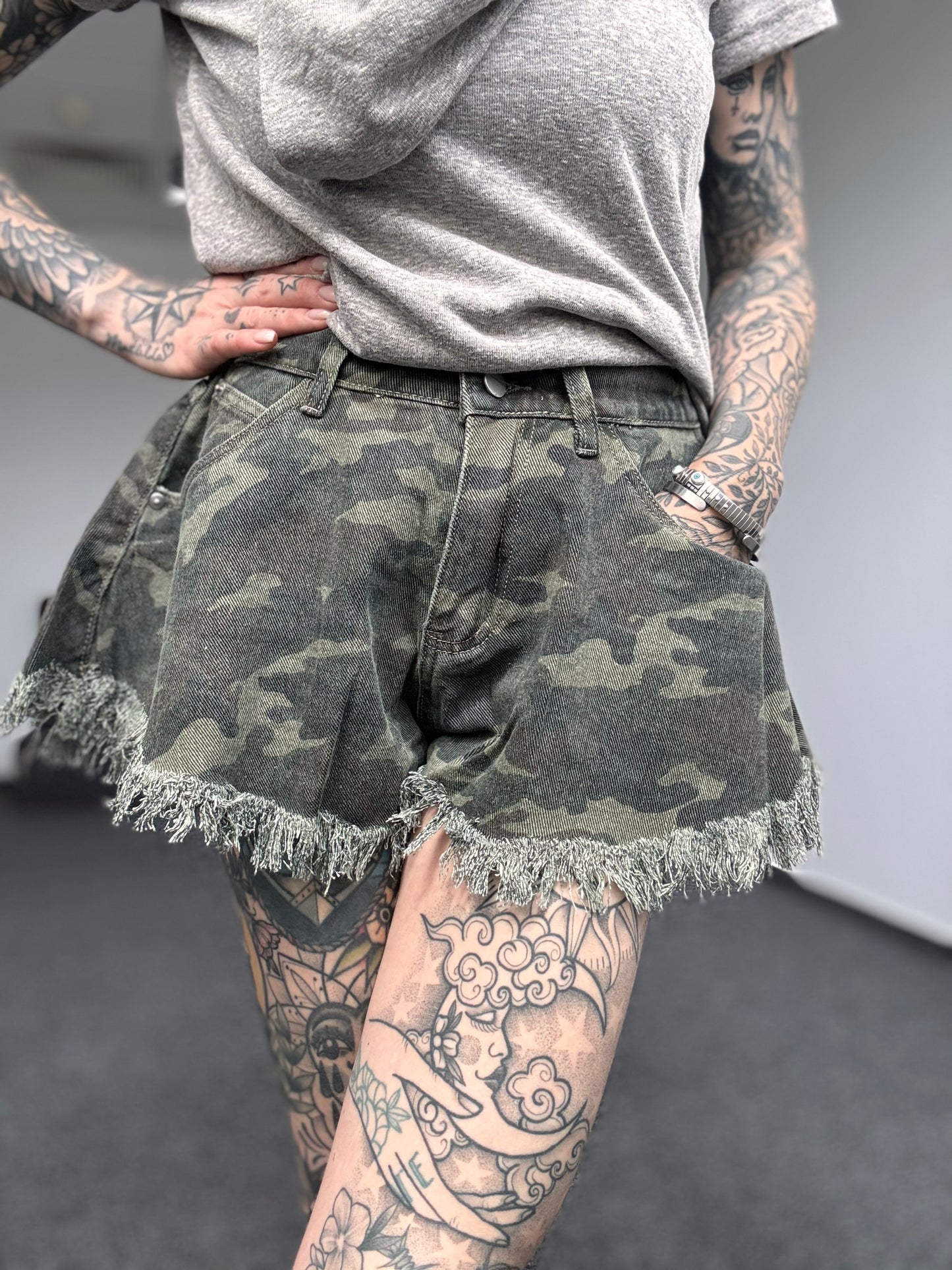 Jeans Shorts // CAMOUFLAGE