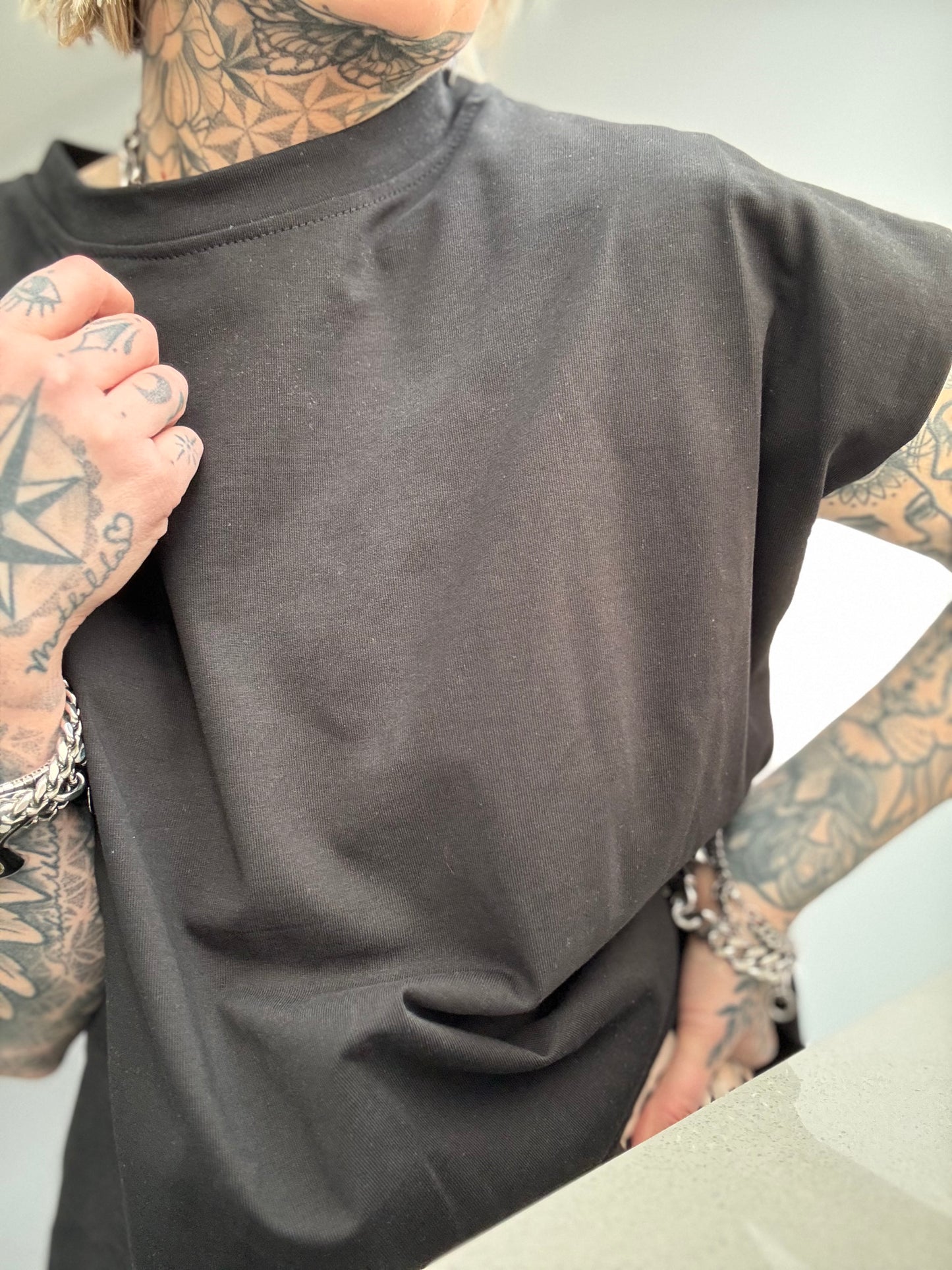 Basic Oversize Shirt // BLACK IS MY FAV COLOR