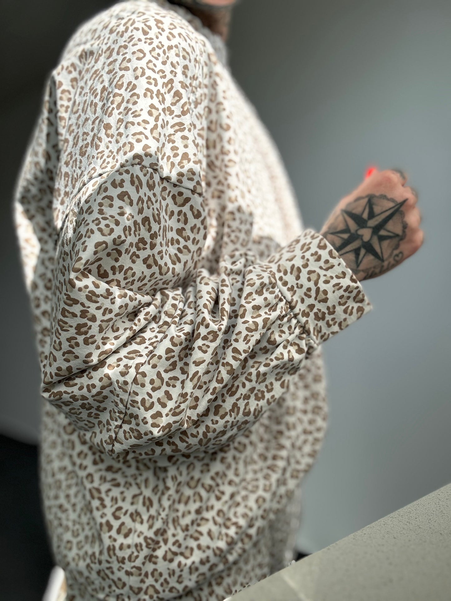 SWEATER // LEO CREME