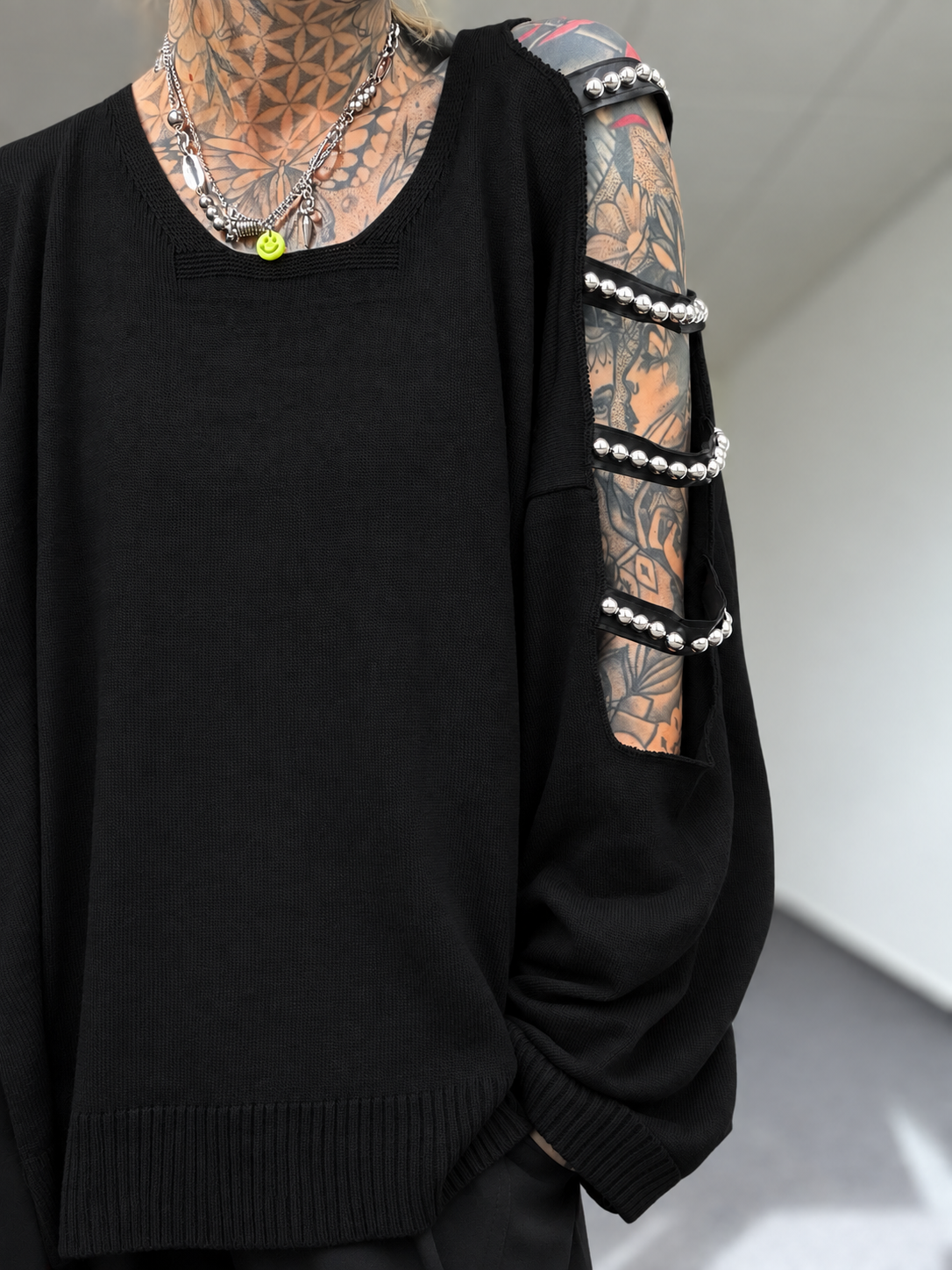 Oversize Pulli // CUT OUT