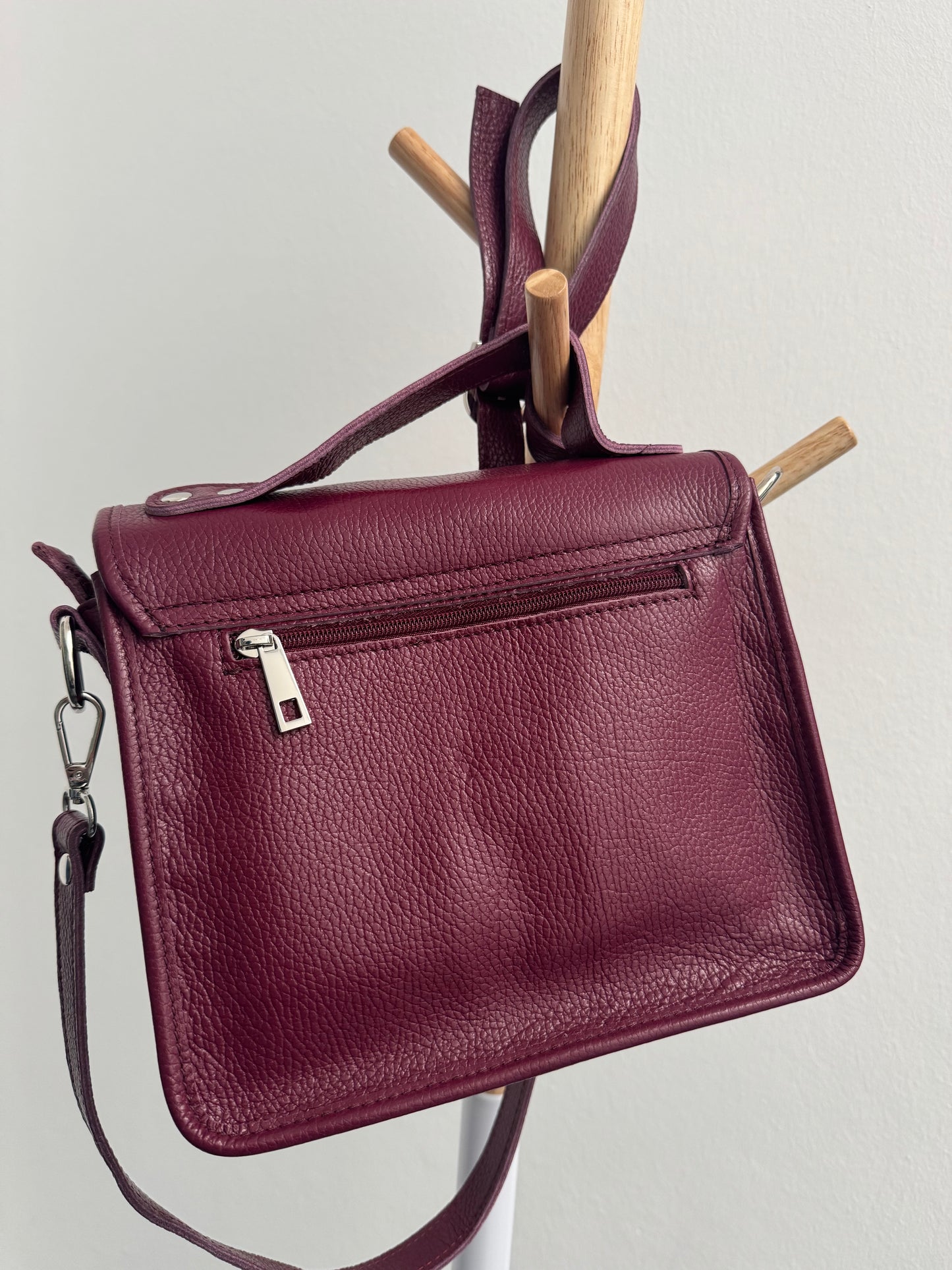 Retro Crossbody Bag // AUTUMN BORDEAUX