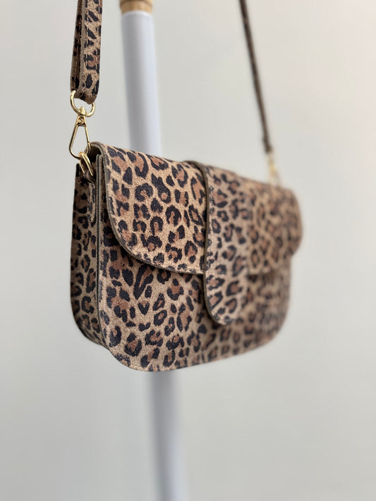Crossbody Bag // LEOLIEBE VELOURS