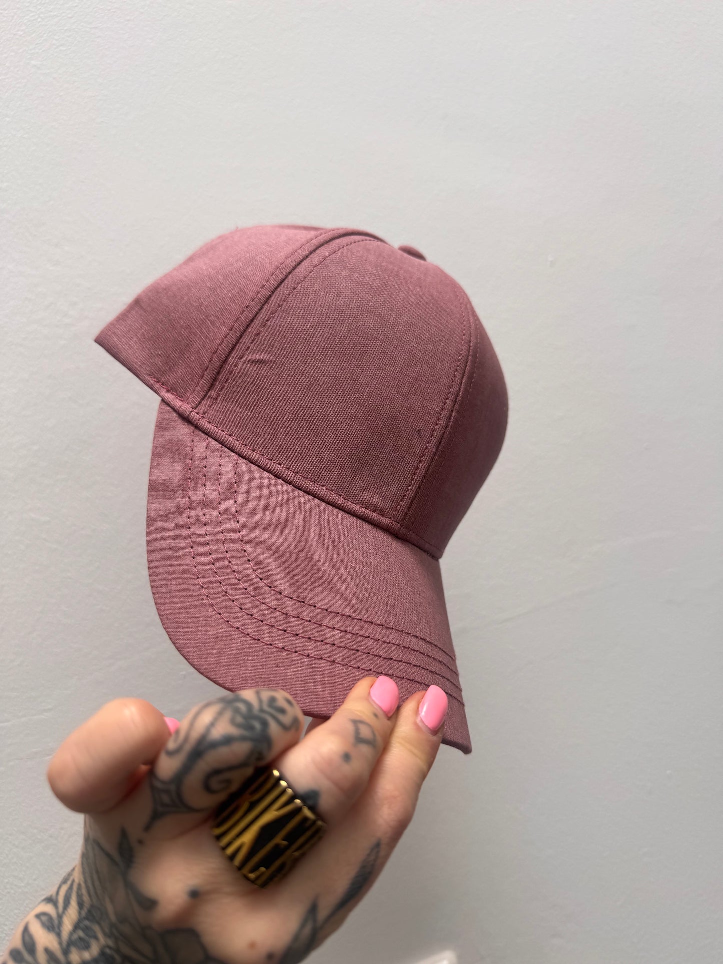 Cap // BASIC WASHED BERRY
