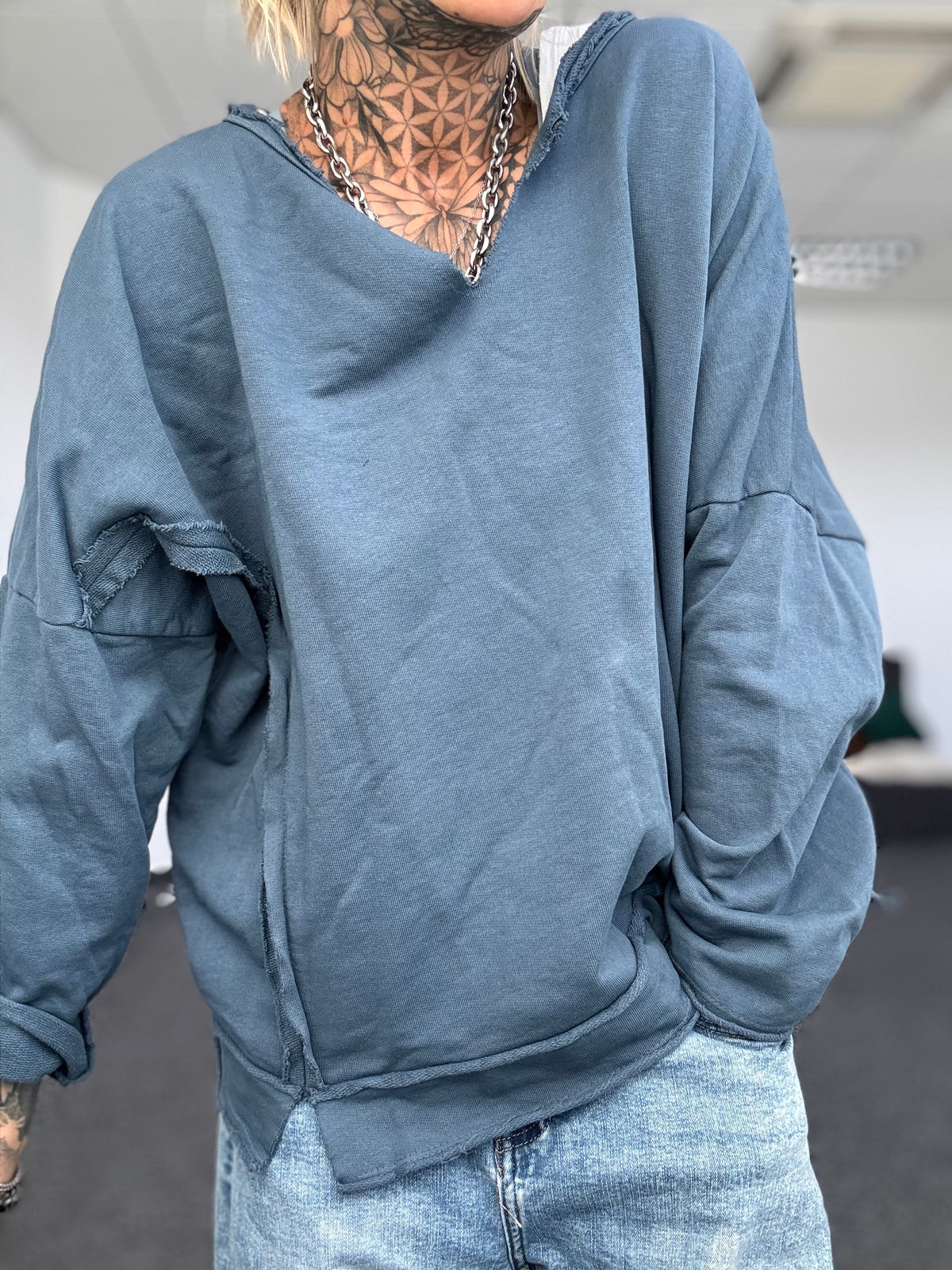 Sweater // GRUNGE BLAU