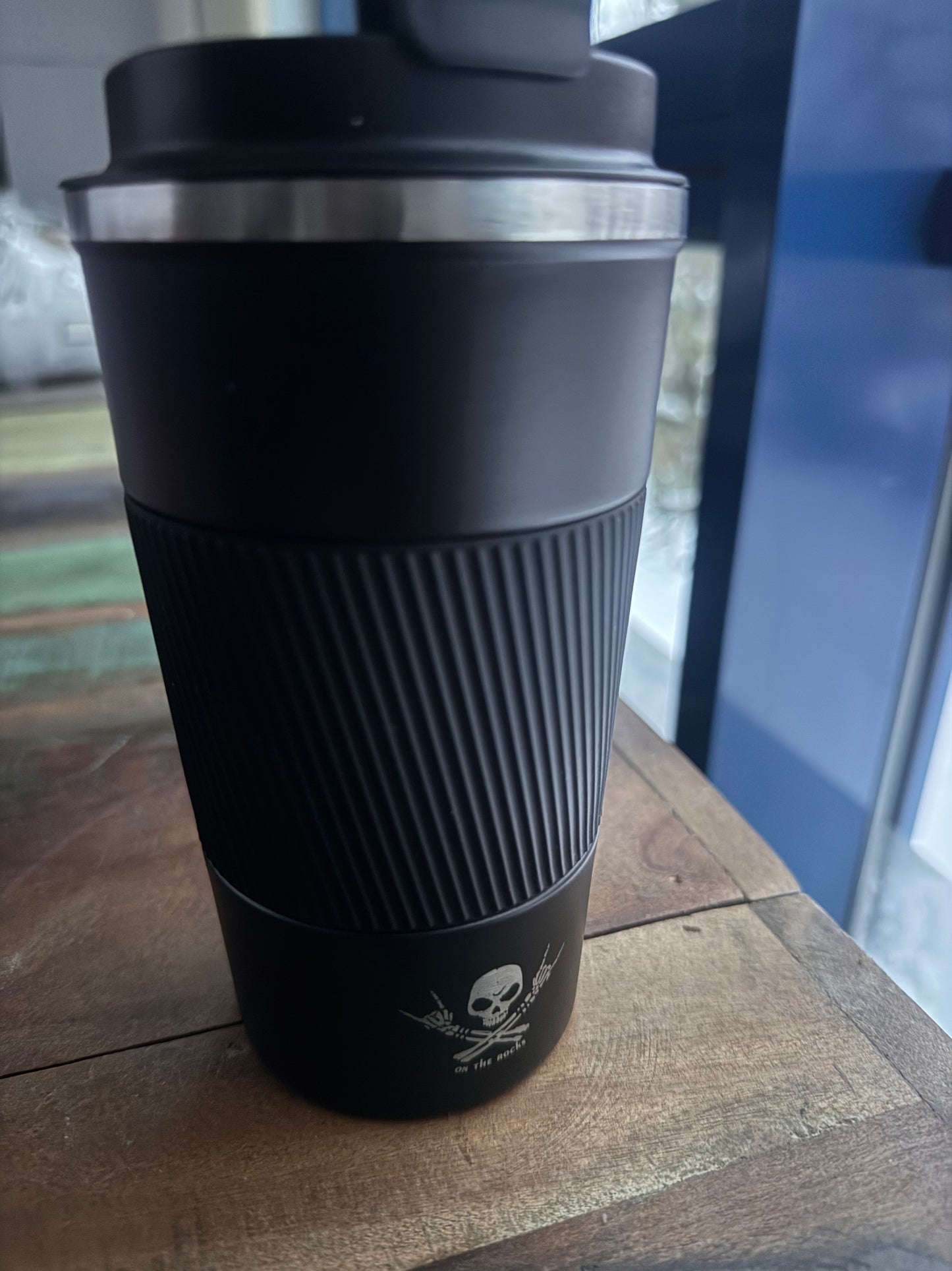 Mug "ONTHEROCKS"