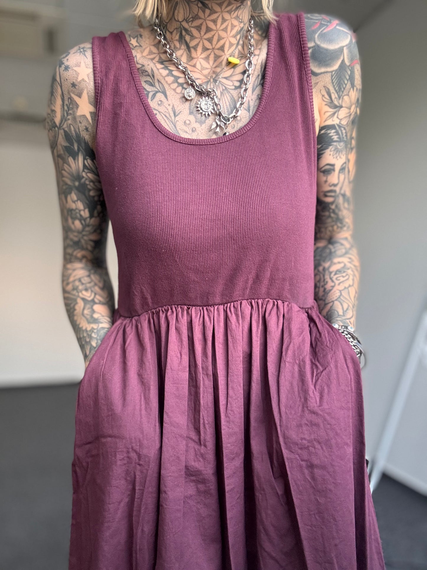 Kleid  // LADY IN BORDEAUX