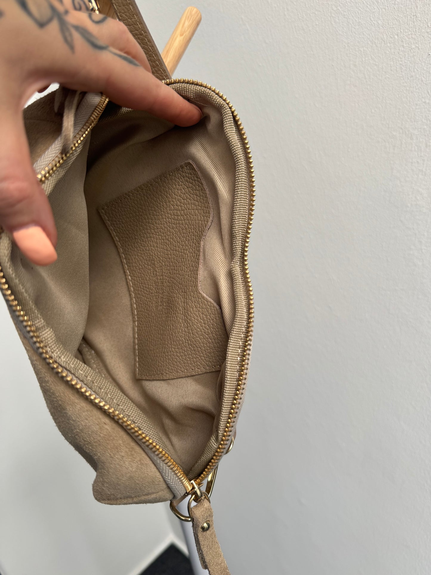 Crossbody Bag // HEART SAND