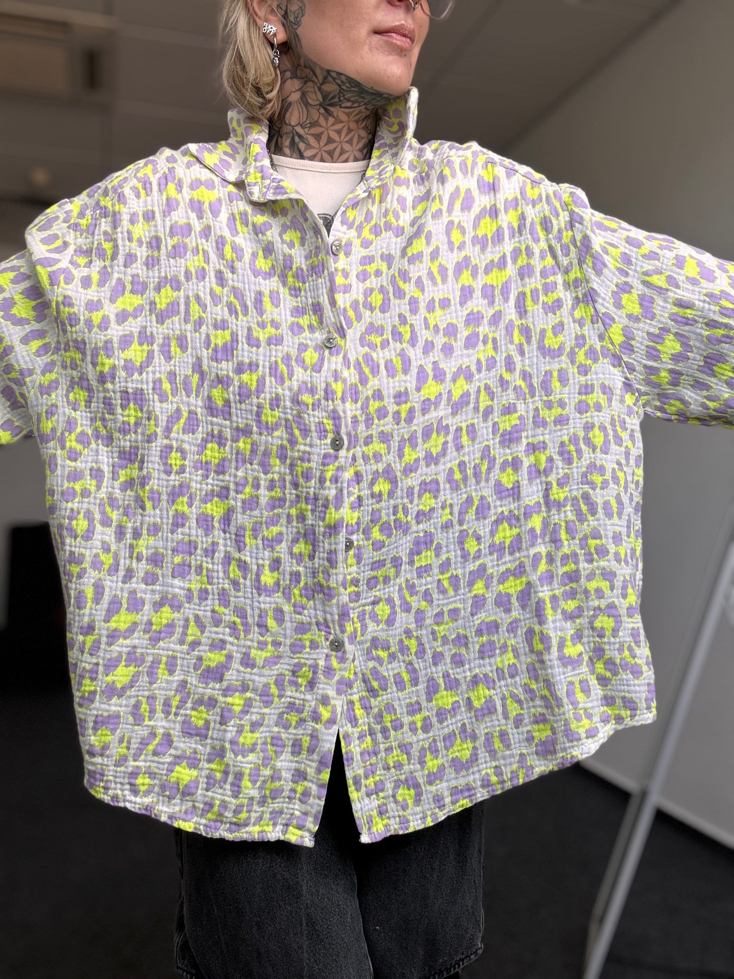 Musselin Oversize Bluse langarm //  LEO FLIEDER GELB